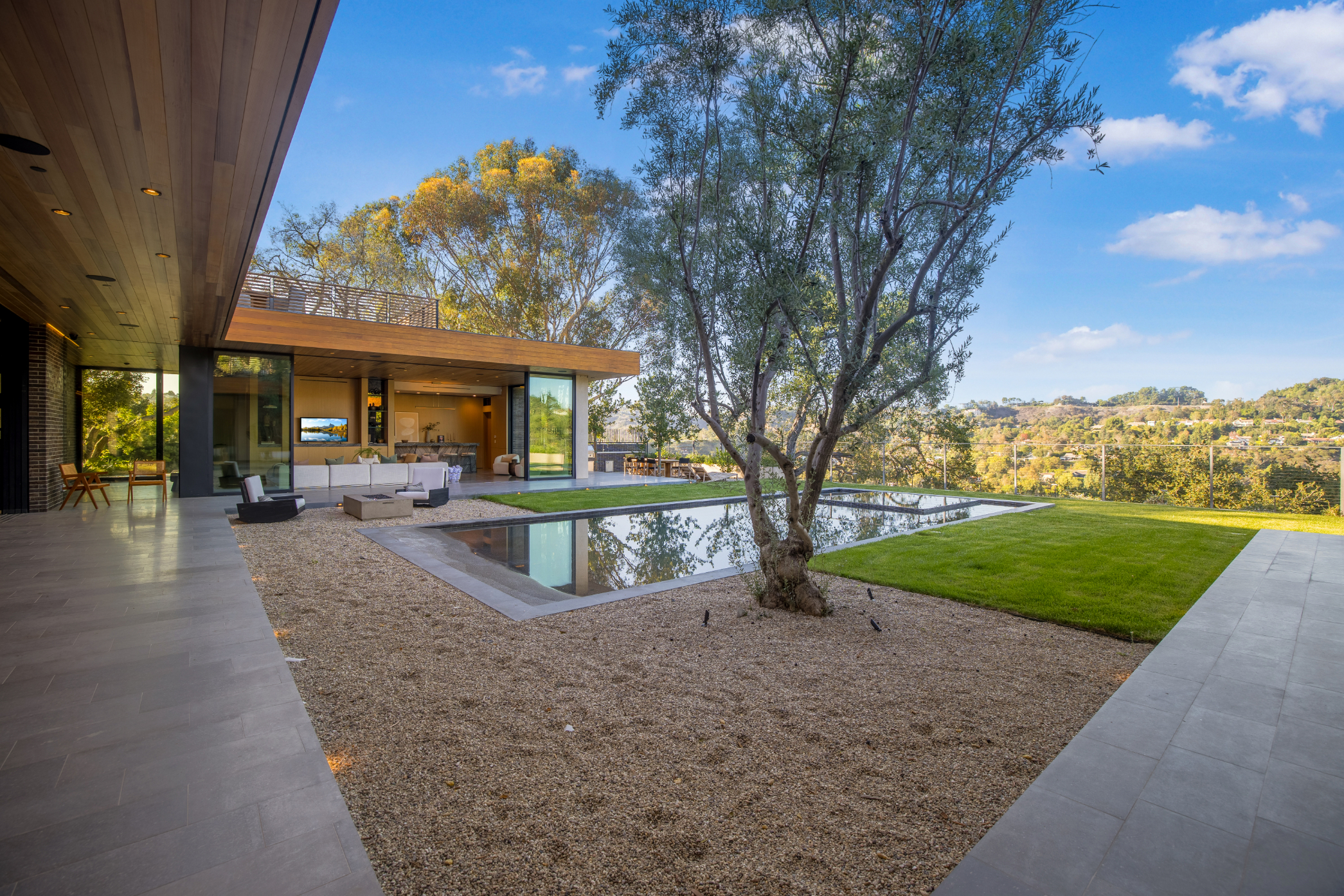 Oak Pass Manor | Photo 72