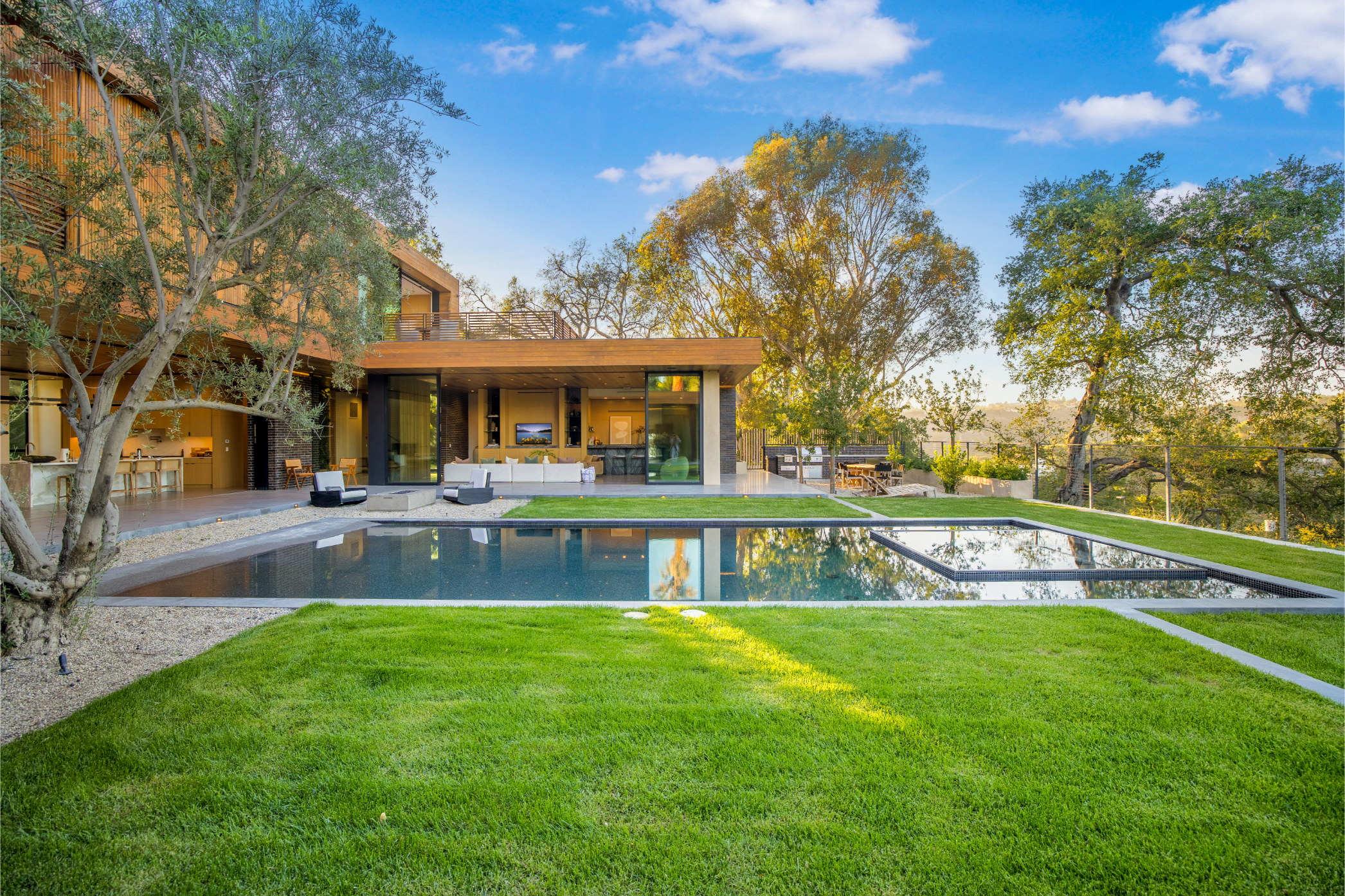 Oak Pass Manor | Photo 69