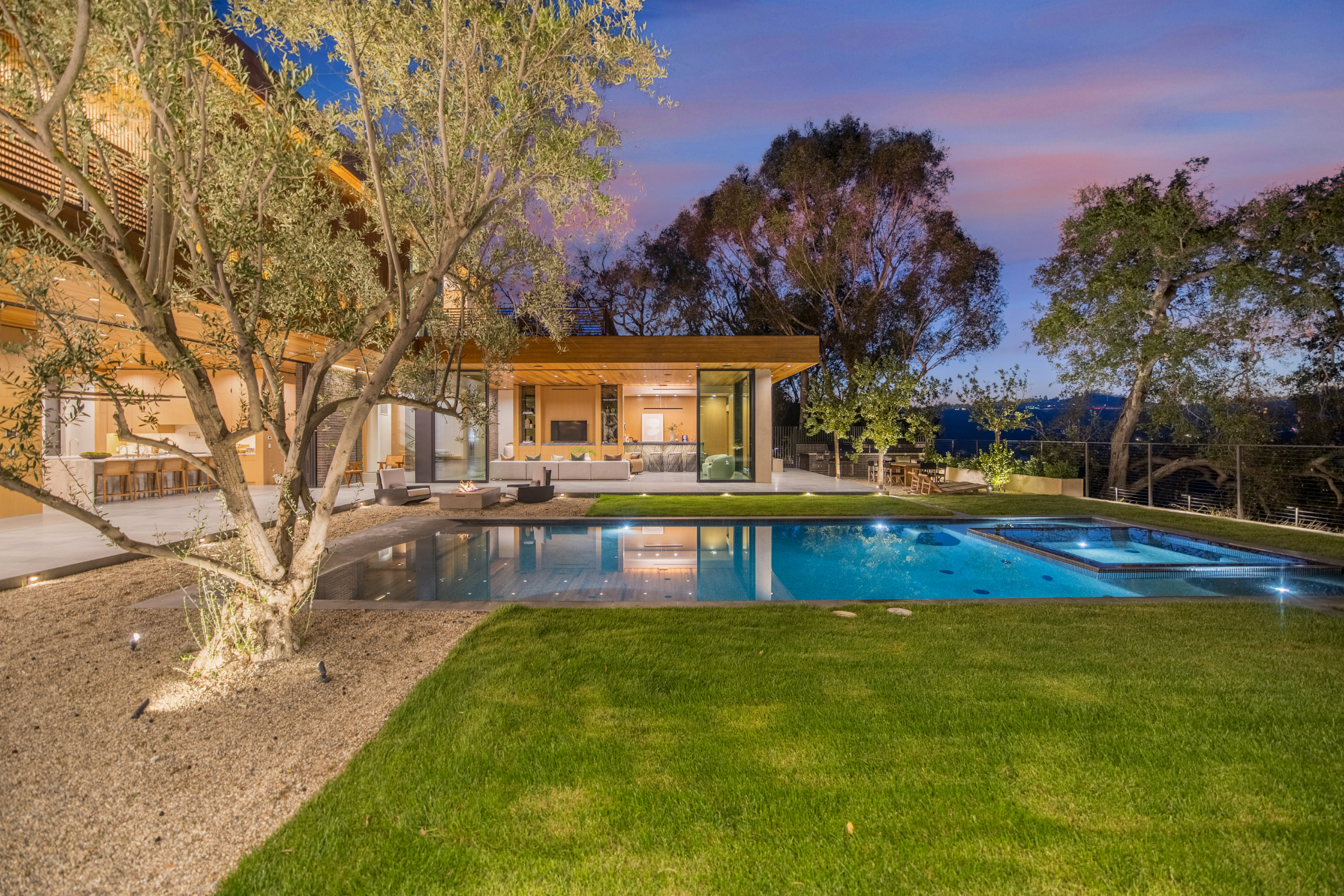 Oak Pass Manor | Photo 74