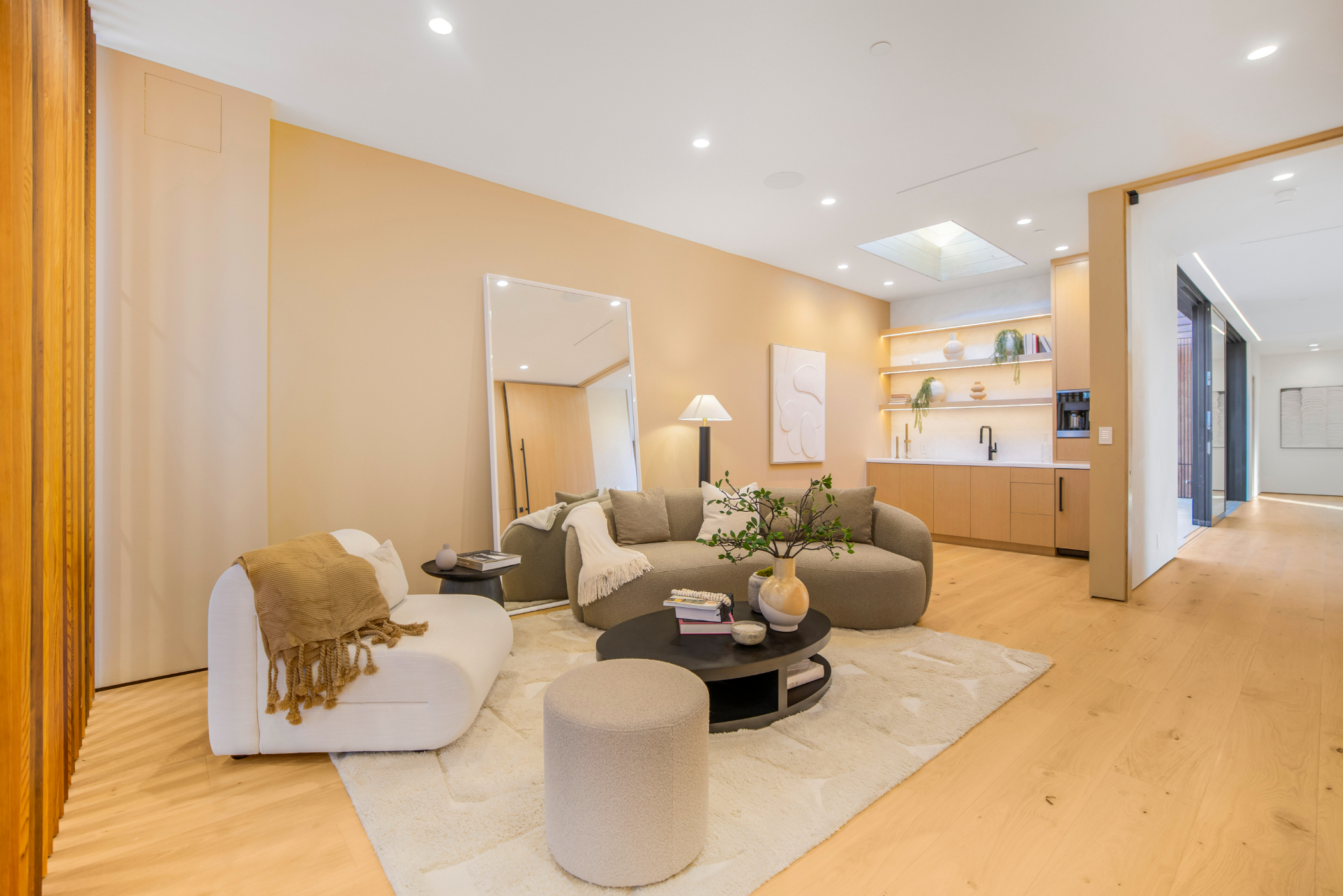 Oak Pass Manor | Photo 36