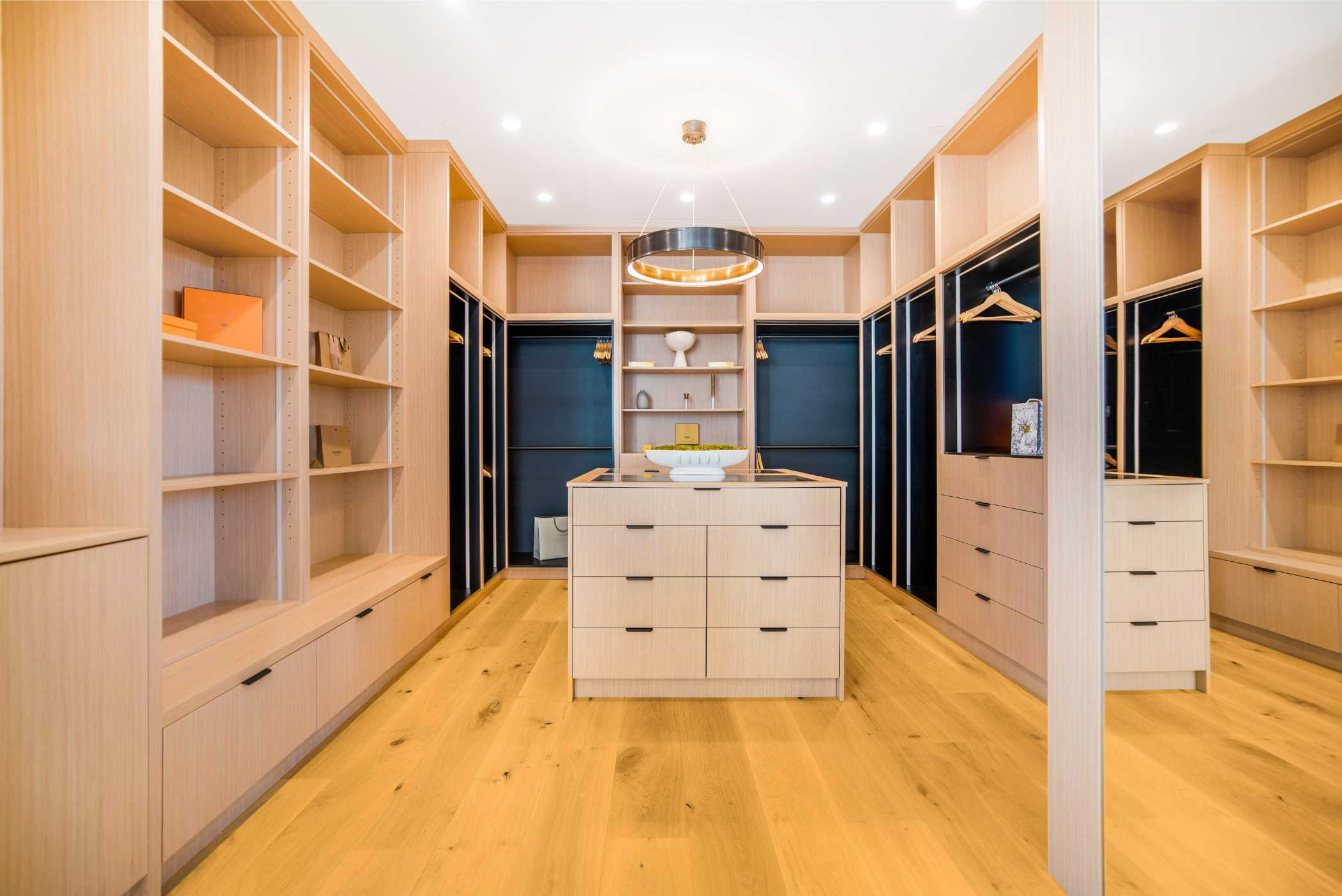 Oak Pass Manor | Photo 45