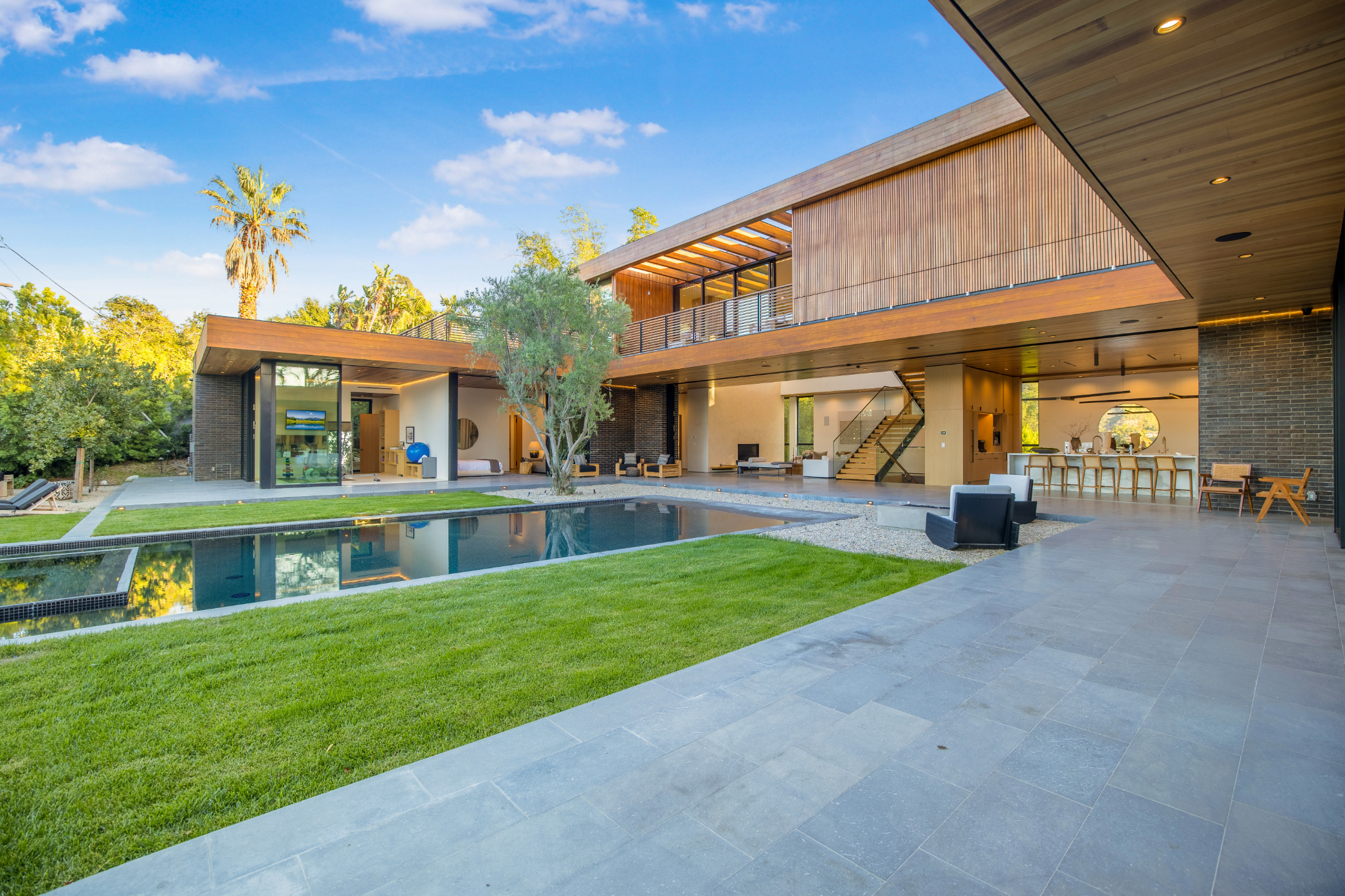 Oak Pass Manor | Photo 70