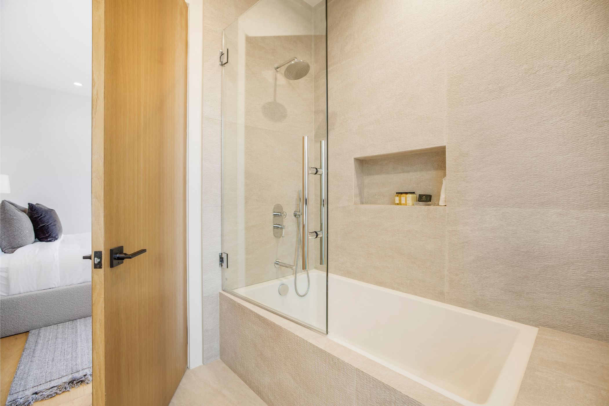 Oak Pass Manor | Photo 59