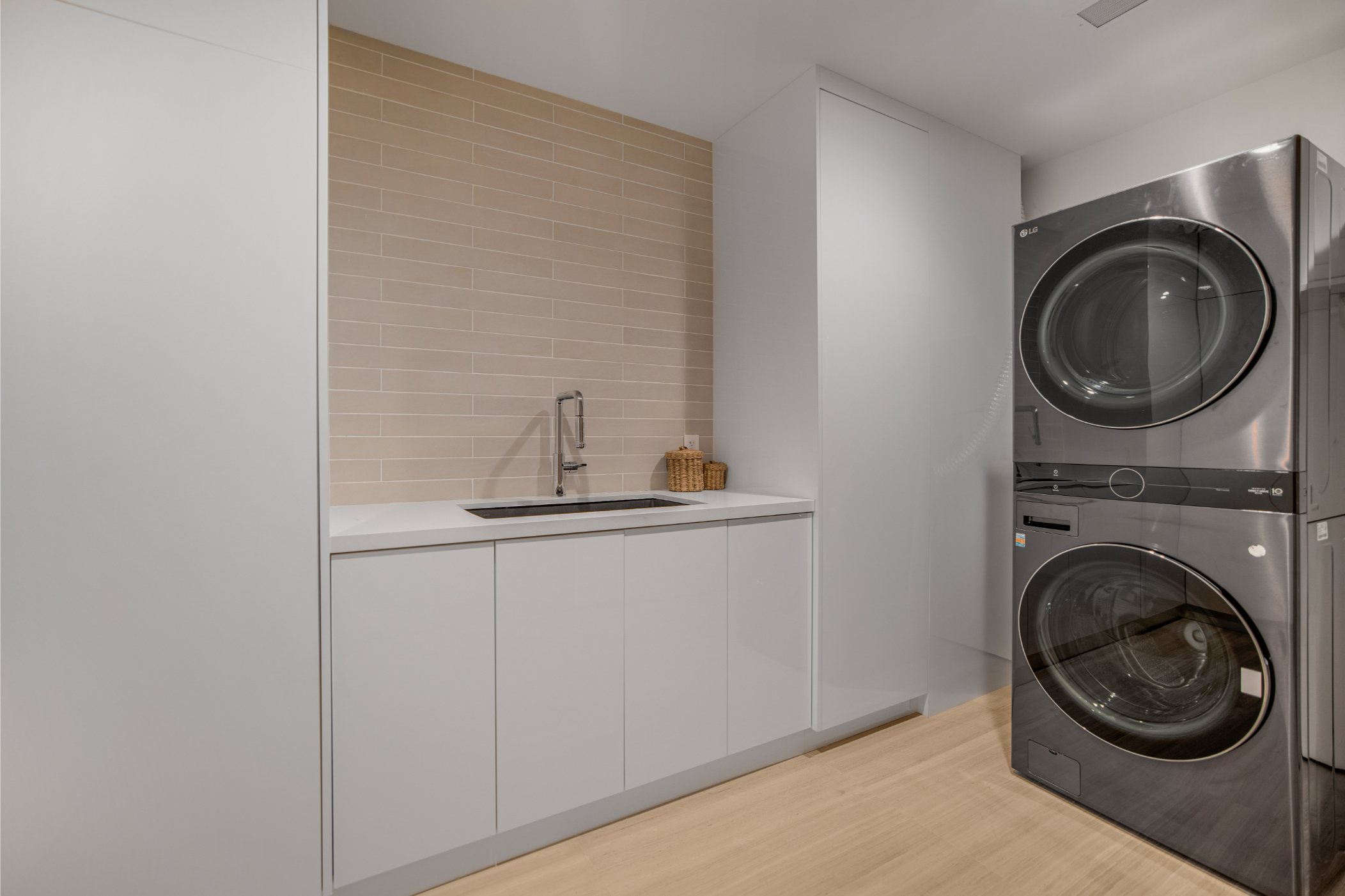 Oak Pass Manor | Photo 65