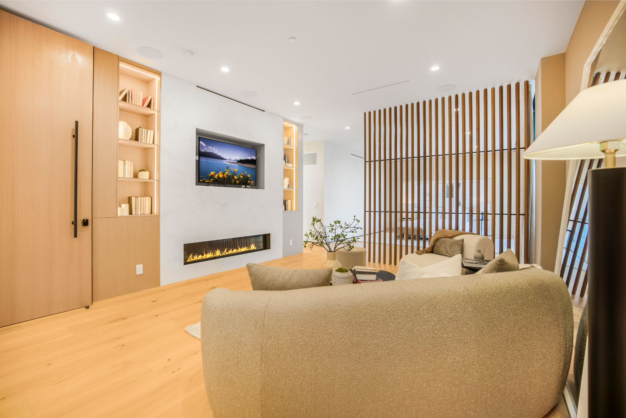 Oak Pass Manor | Photo 33