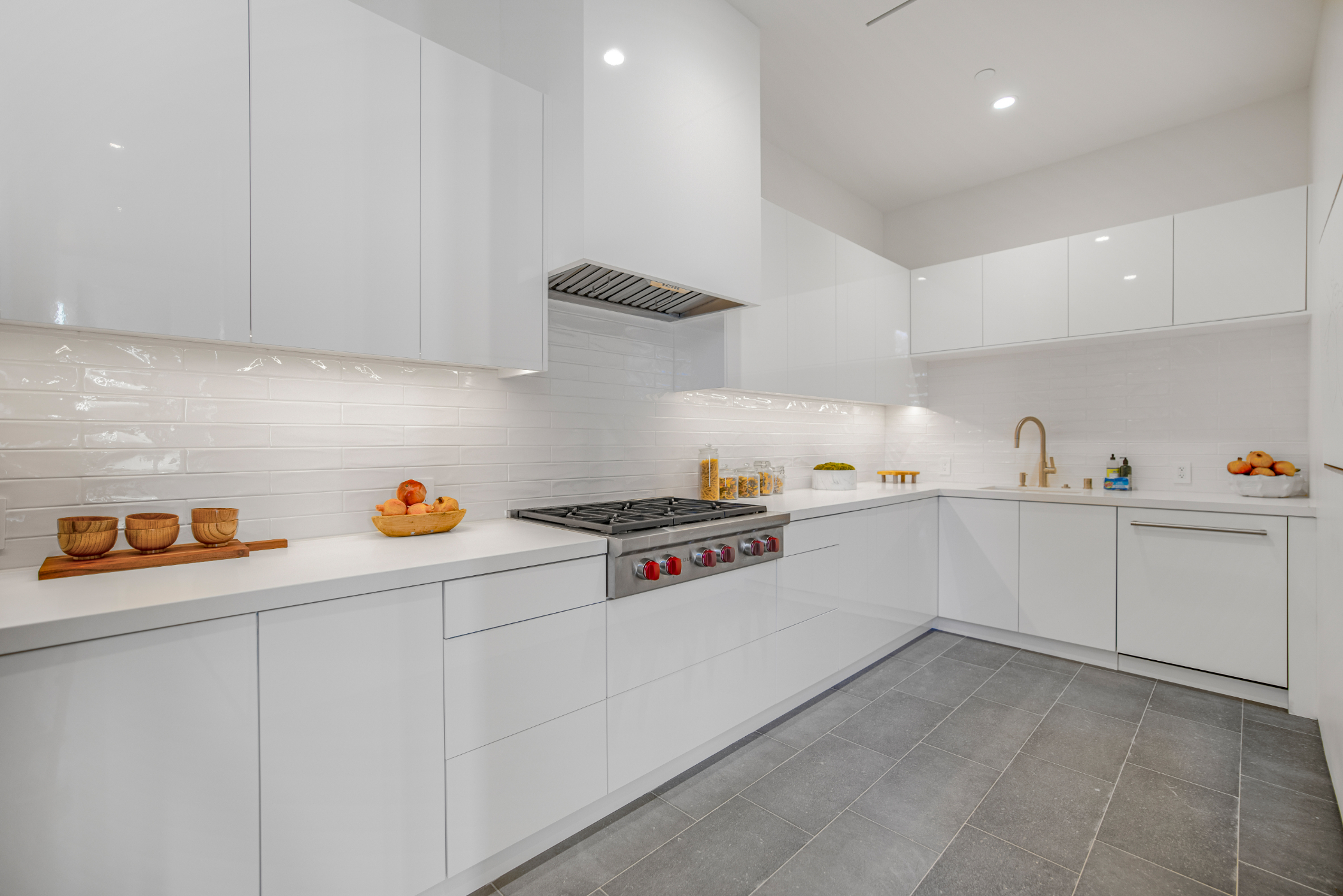 Oak Pass Manor | Photo 22