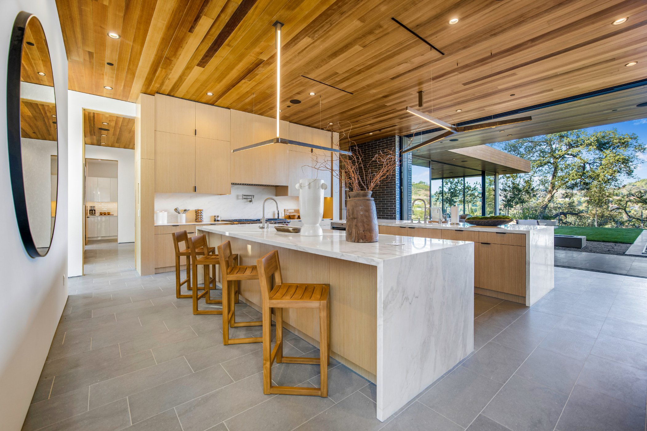 Oak Pass Manor | Photo 20