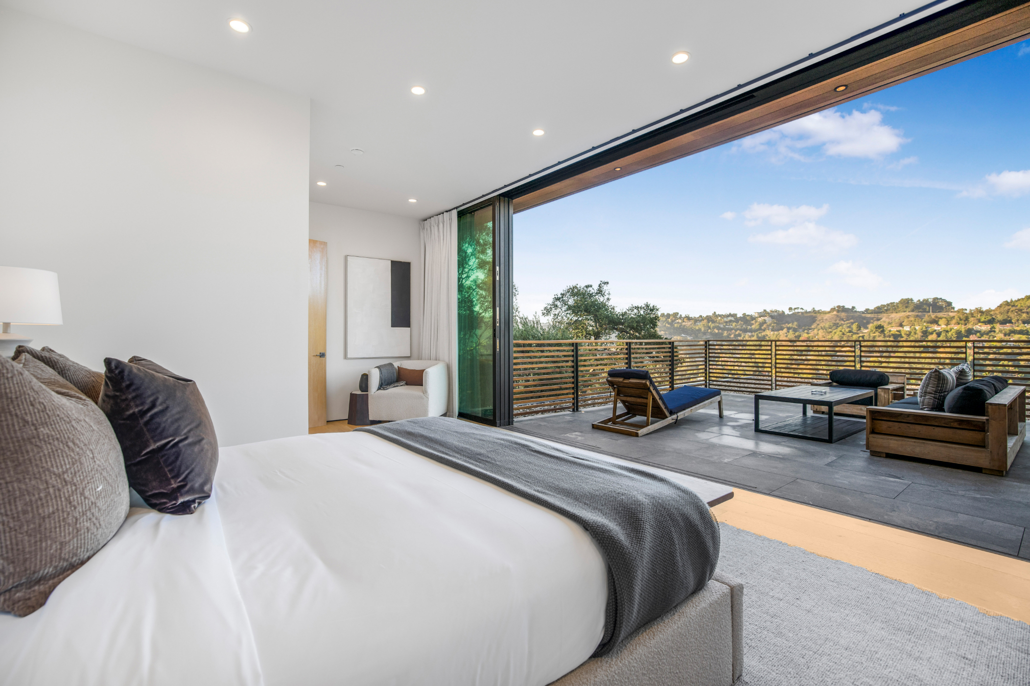 Oak Pass Manor | Photo 47