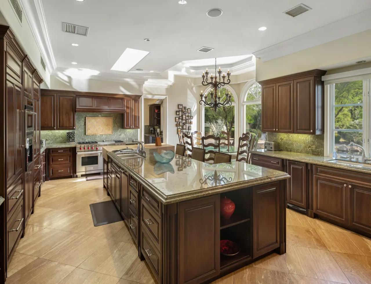 Chateau Dumont | Photo 15