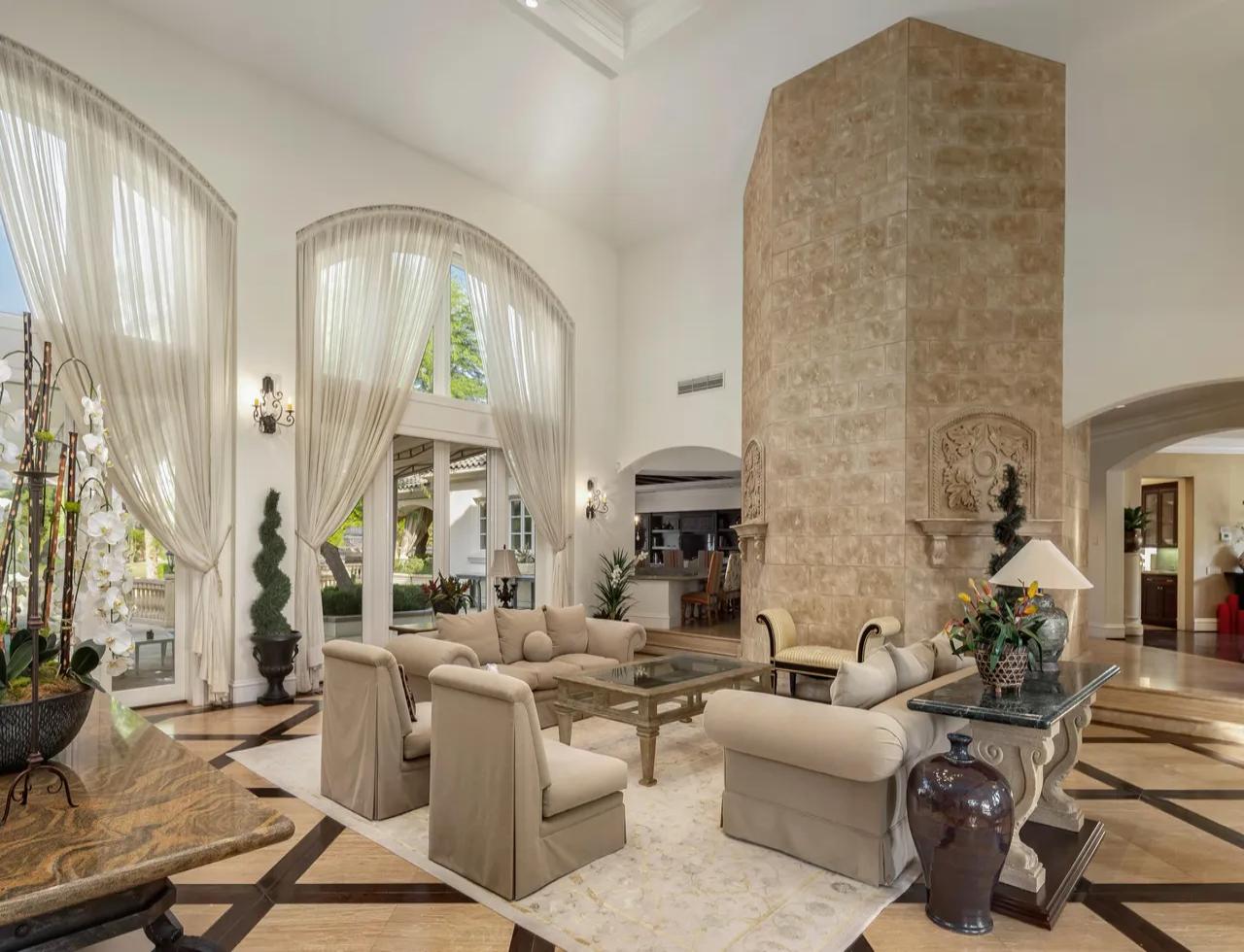 Chateau Dumont | Photo 10