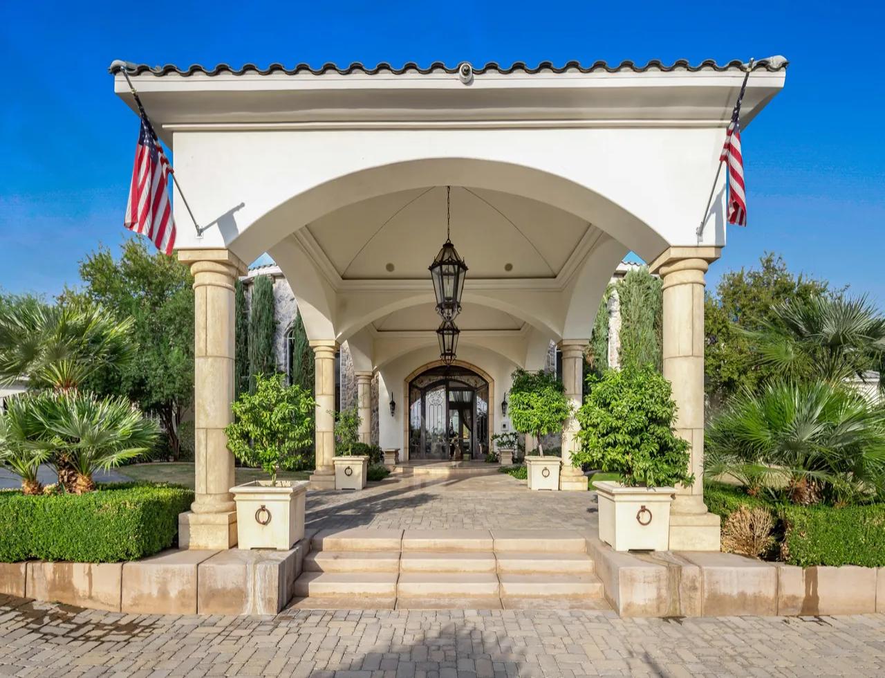 Chateau Dumont | Photo 9