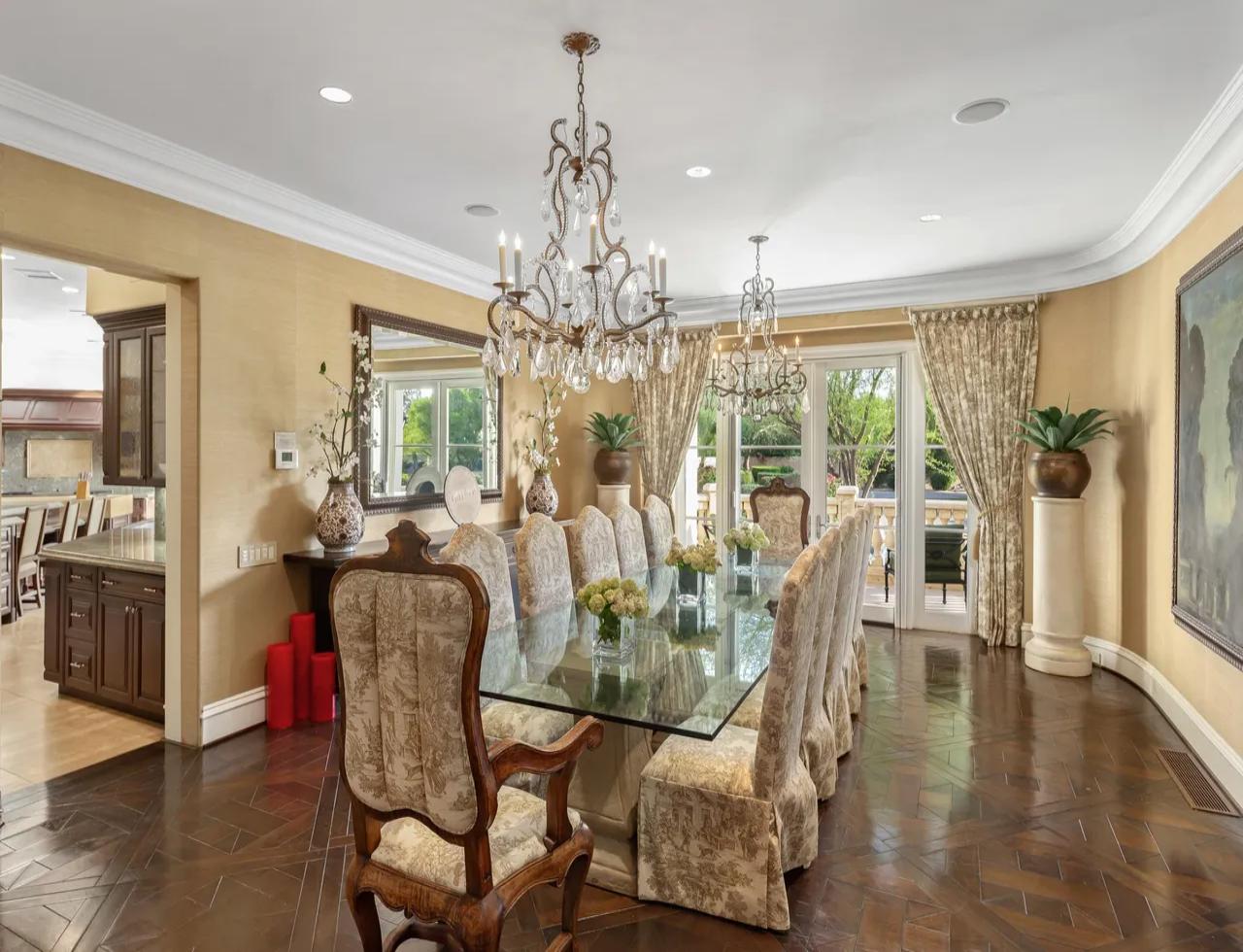 Chateau Dumont | Photo 13