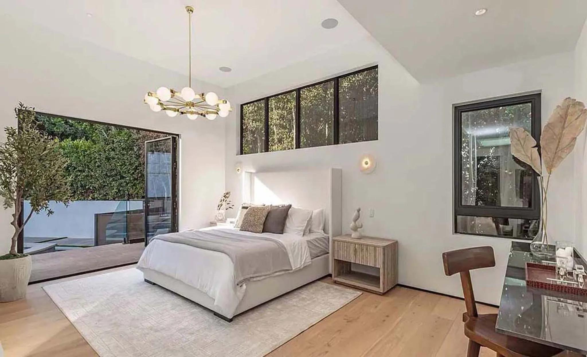 Sunset Crest | Photo 19