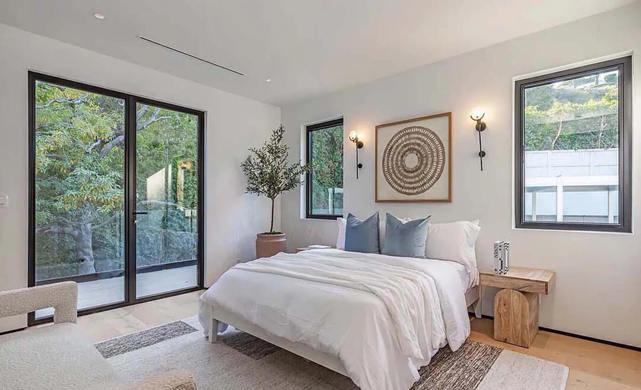 Sunset Crest | Photo 23