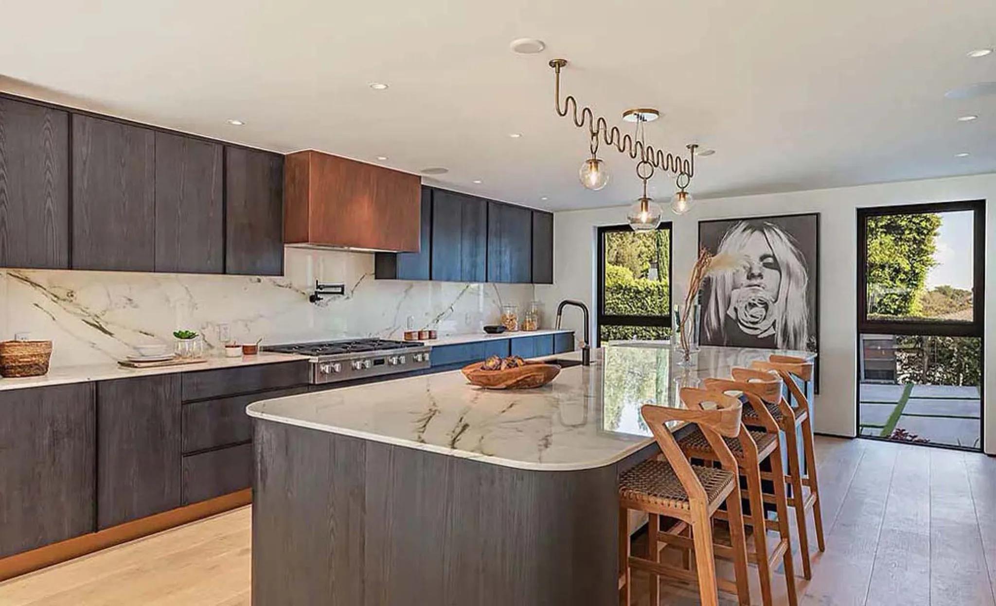 Sunset Crest | Photo 16