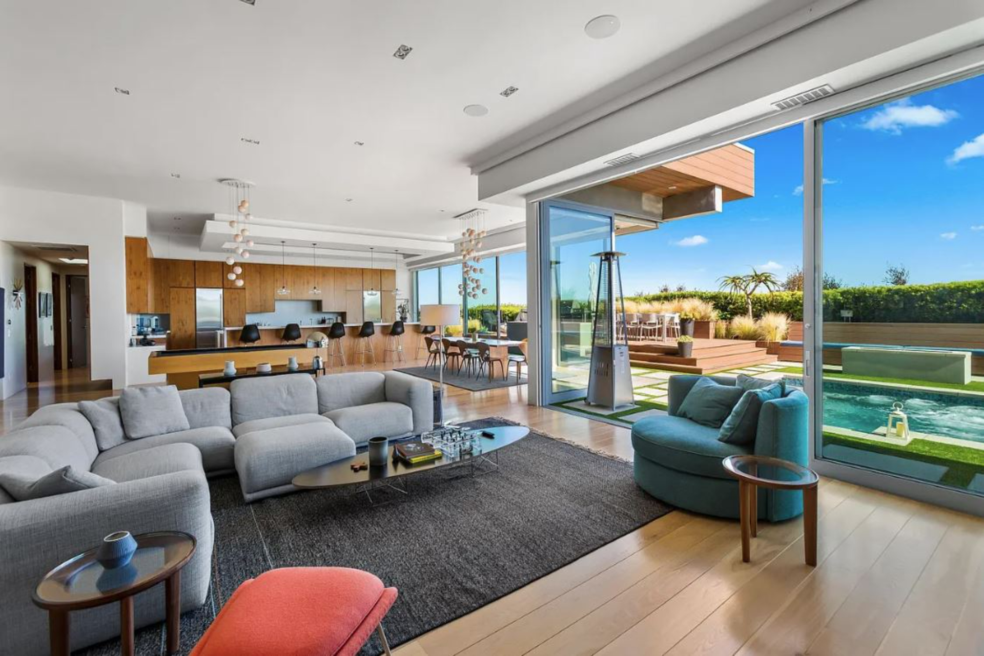 Devlin Estate | Photo 4