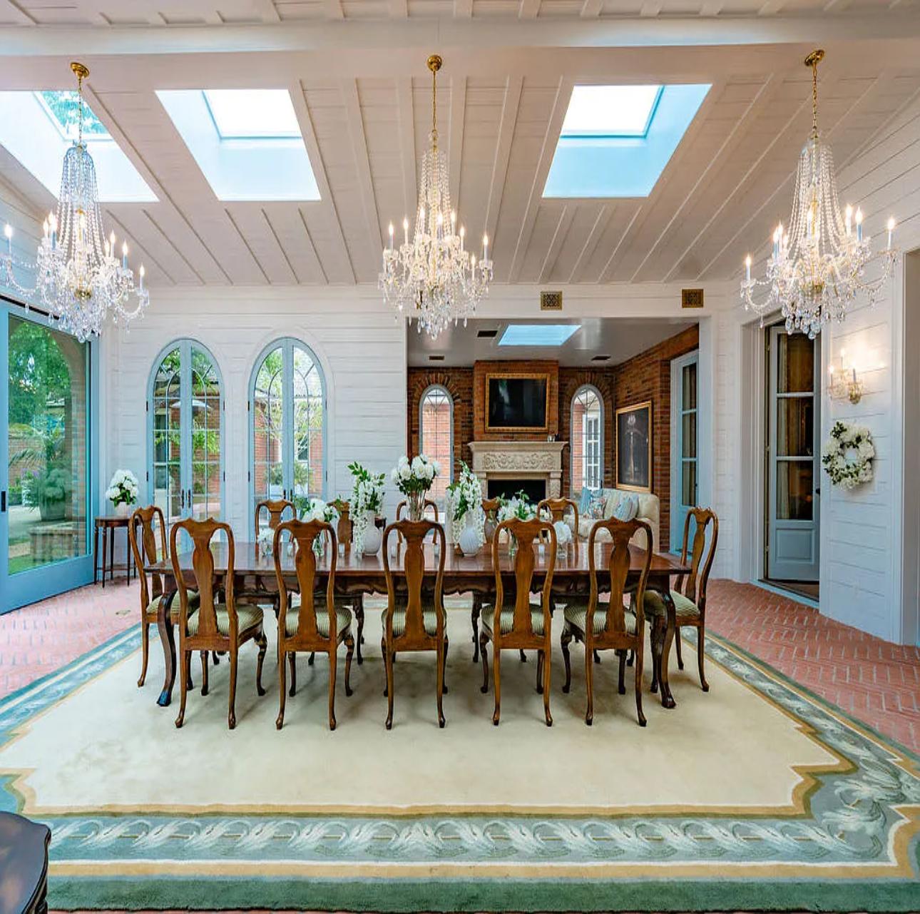 Fox Hill Manor | Photo 10