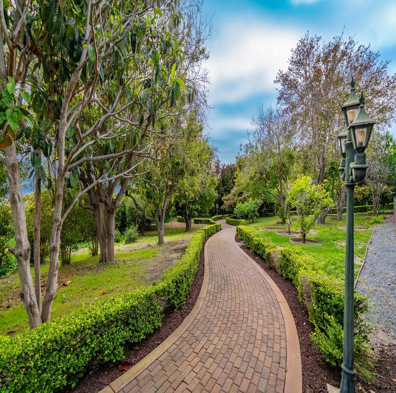 Fox Hill Manor | Photo 7