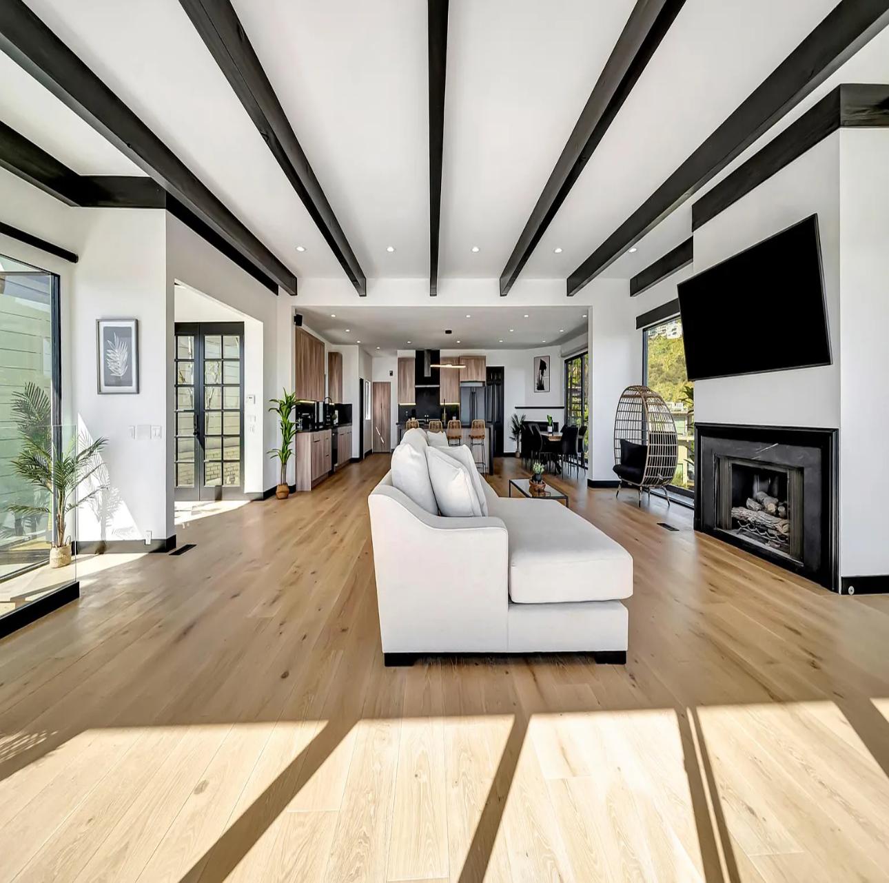 Skyview Estate | Photo 8