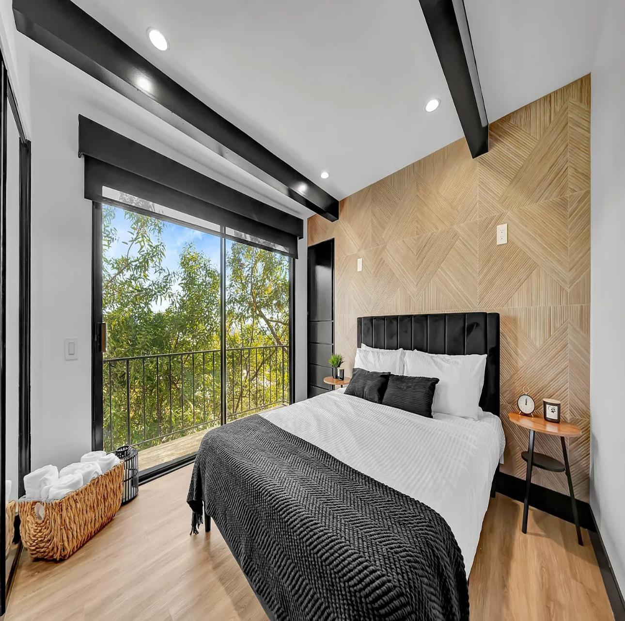 Skyview Estate | Photo 27