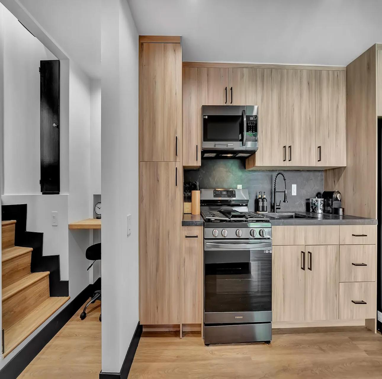 Skyview Estate | Photo 36