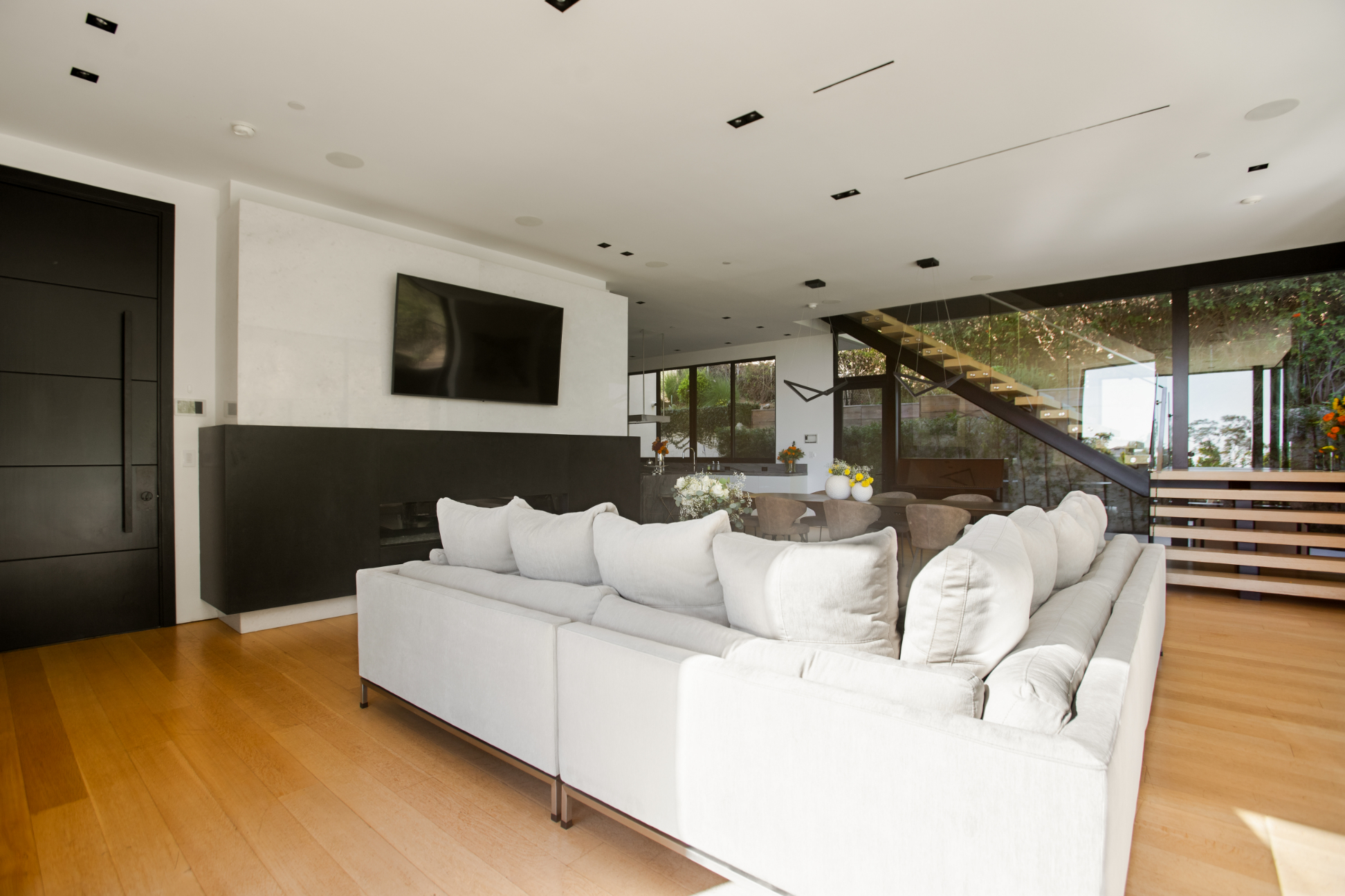 Belfast Estate | Photo 14