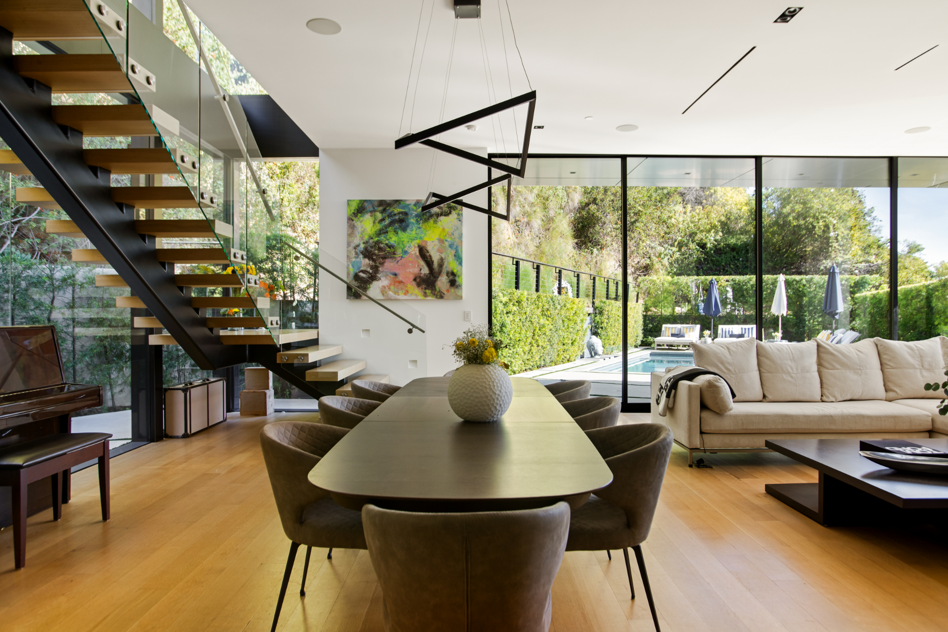 Belfast Estate | Photo 16