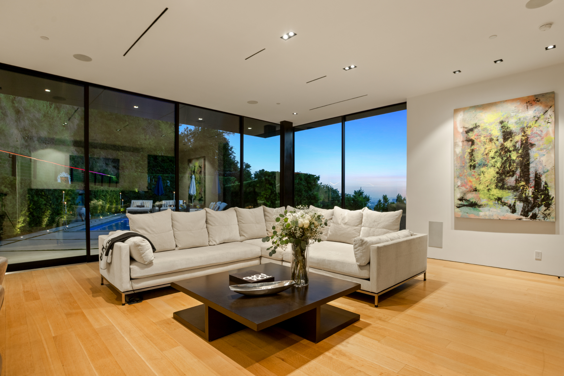 Belfast Estate | Photo 3