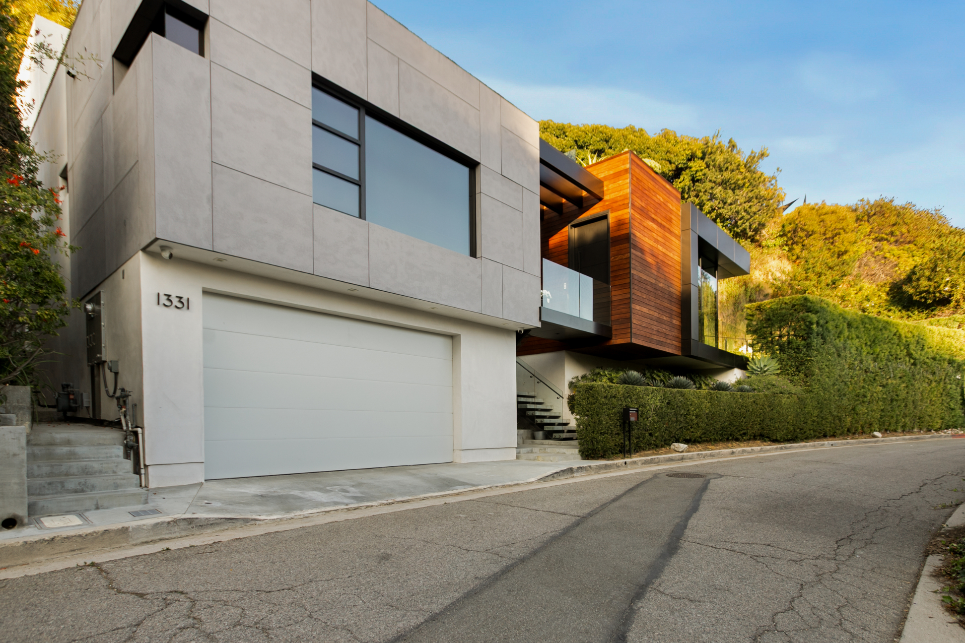 Belfast Estate | Photo 8