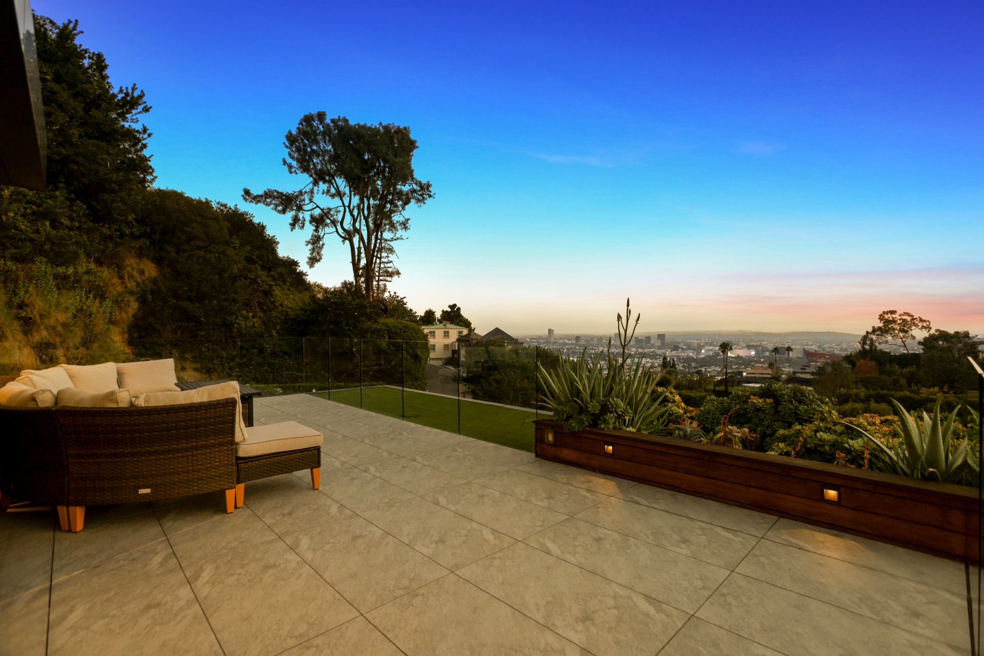 Belfast Estate | Photo 5