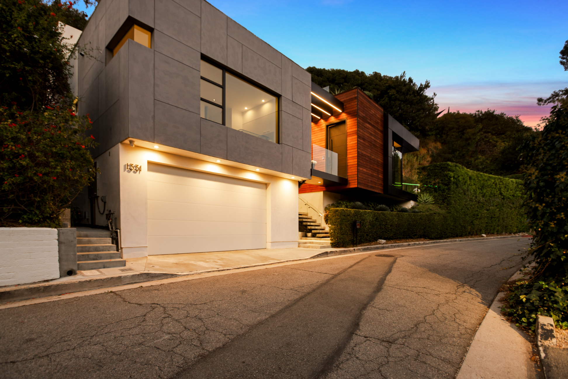 Belfast Estate | Photo 2