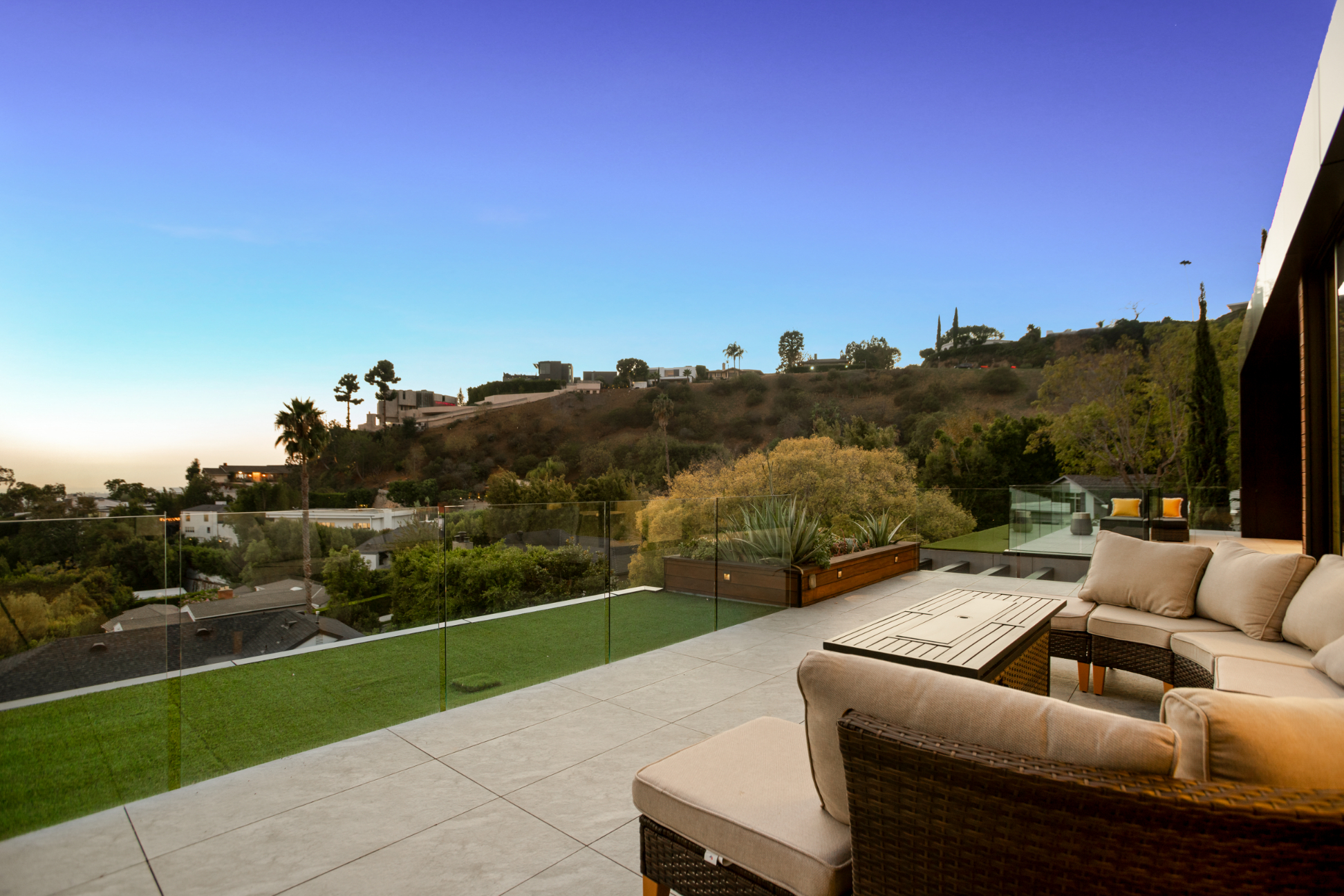 Belfast Estate | Photo 49