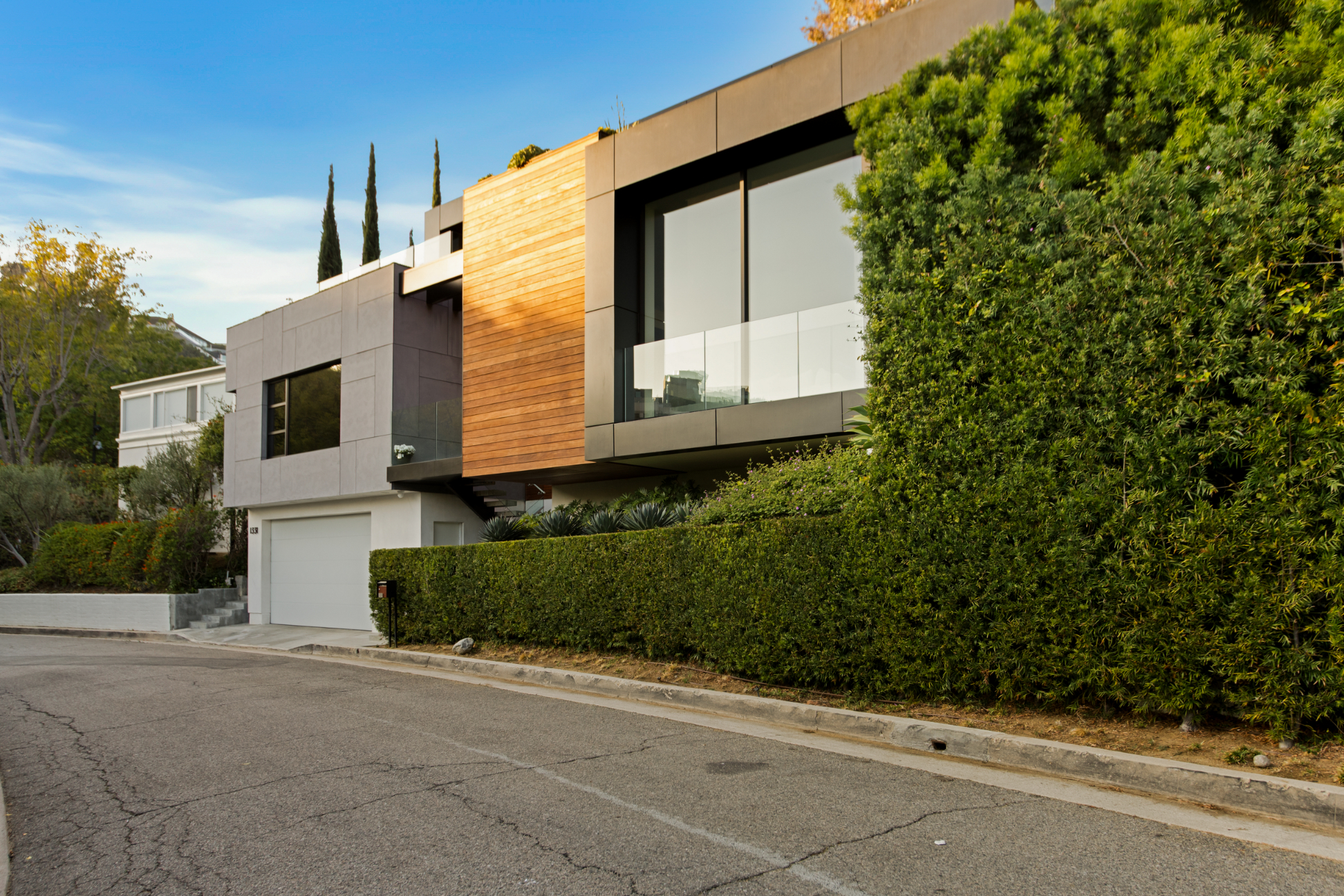 Belfast Estate | Photo 9