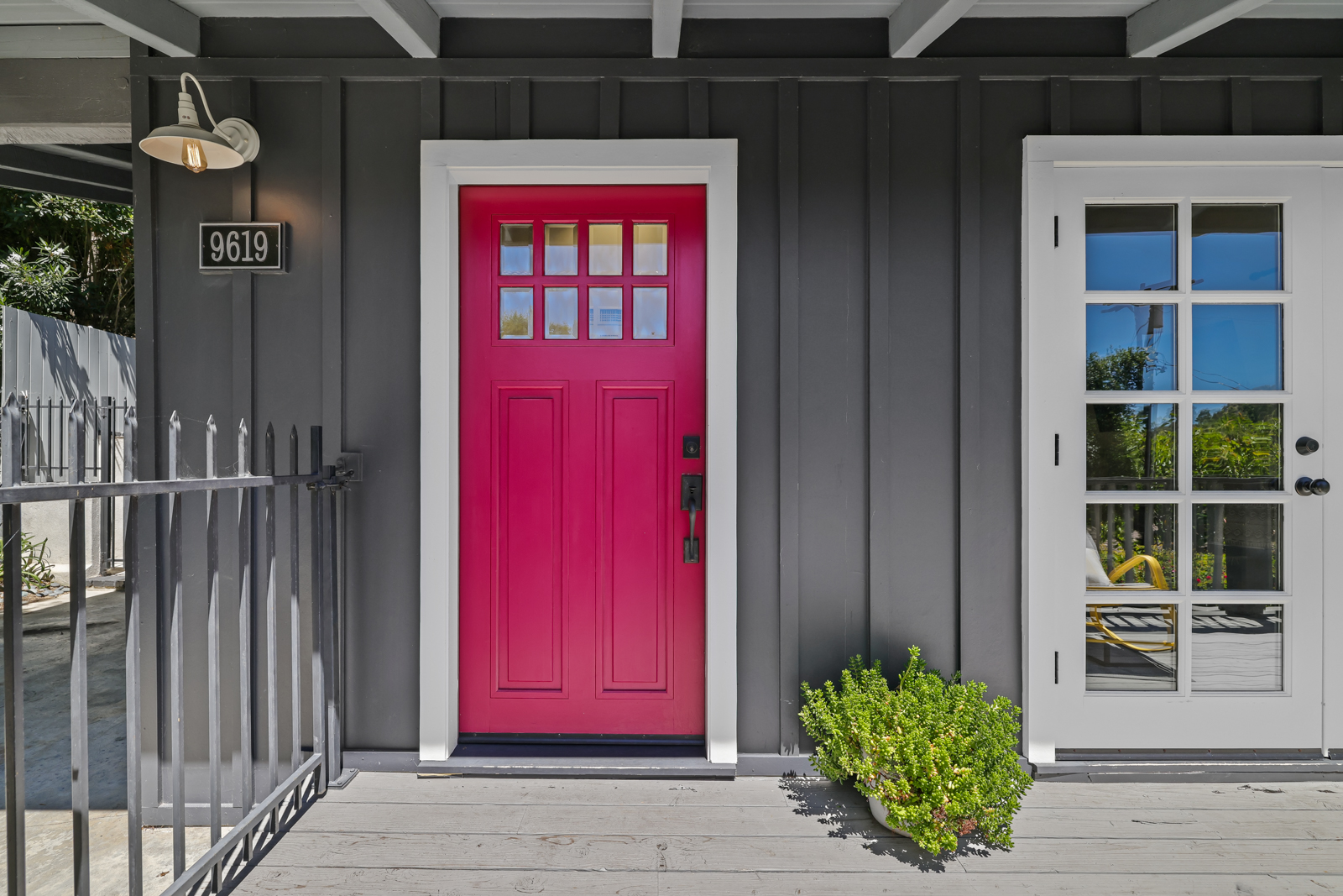 Beverly Hills Bungalow | Photo 6