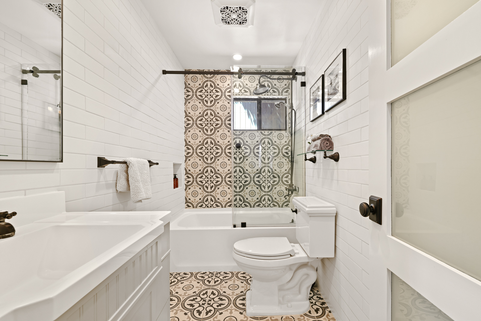 Beverly Hills Bungalow | Photo 20