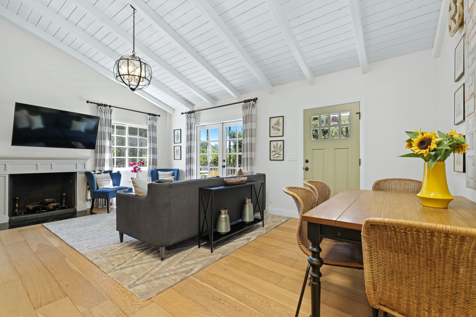 Beverly Hills Bungalow | Photo 14