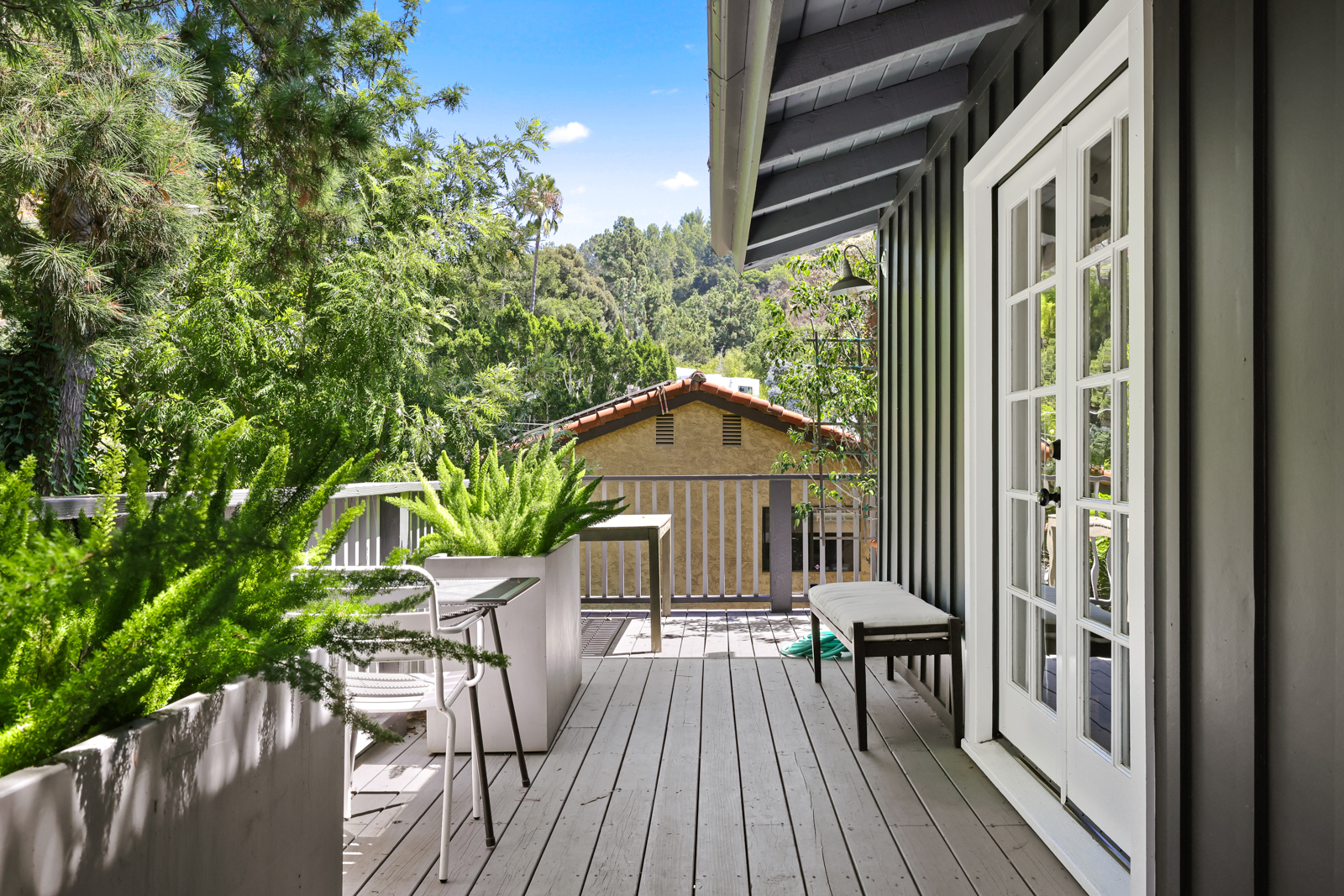 Beverly Hills Bungalow | Photo 3