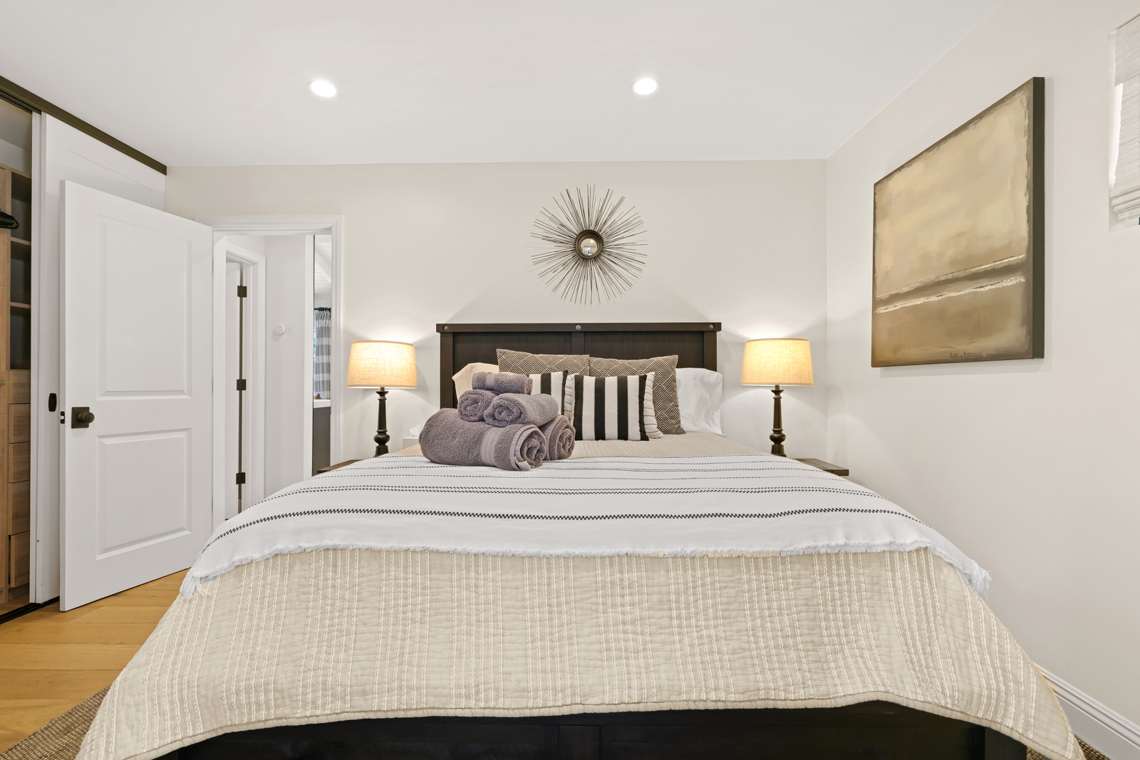 Beverly Hills Bungalow | Photo 16