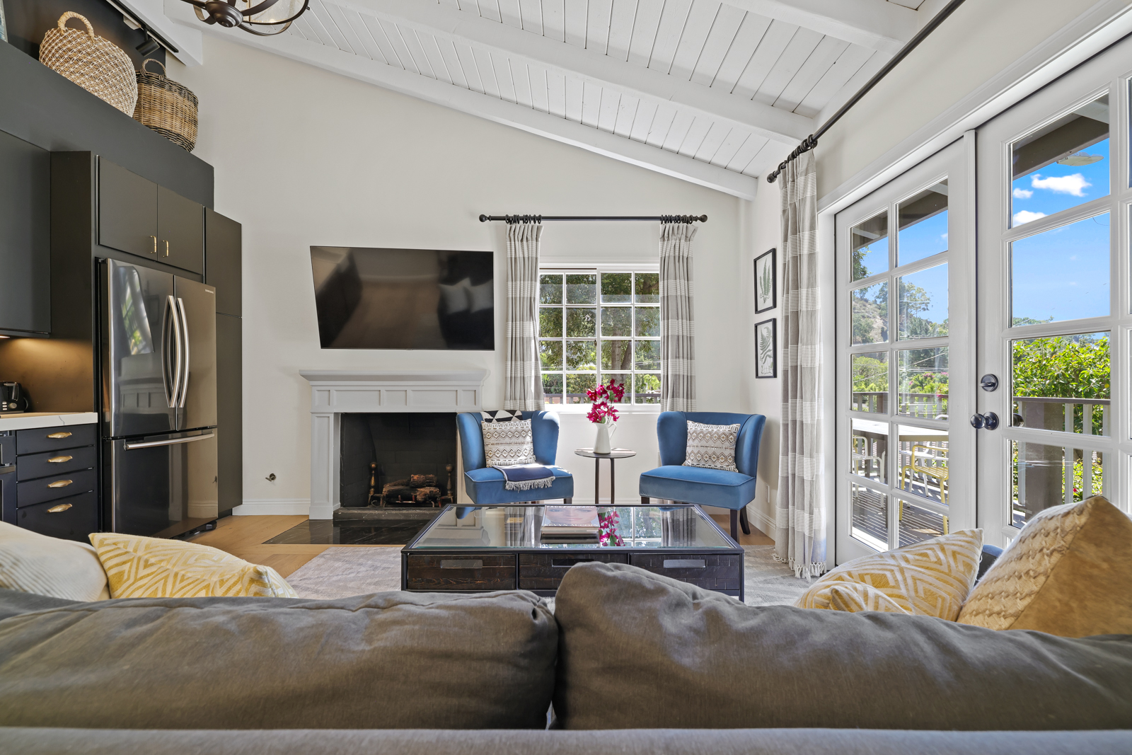 Beverly Hills Bungalow | Photo 10