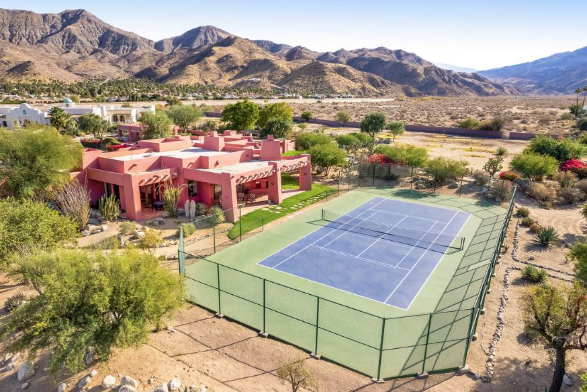 The Pond Estate | Photo 5