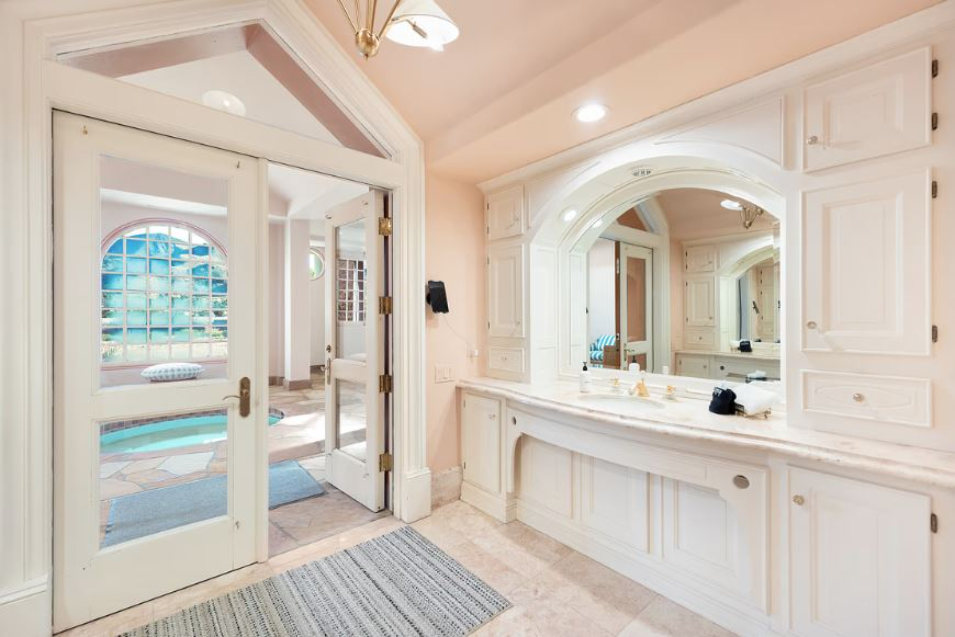 The Pond Estate | Photo 36