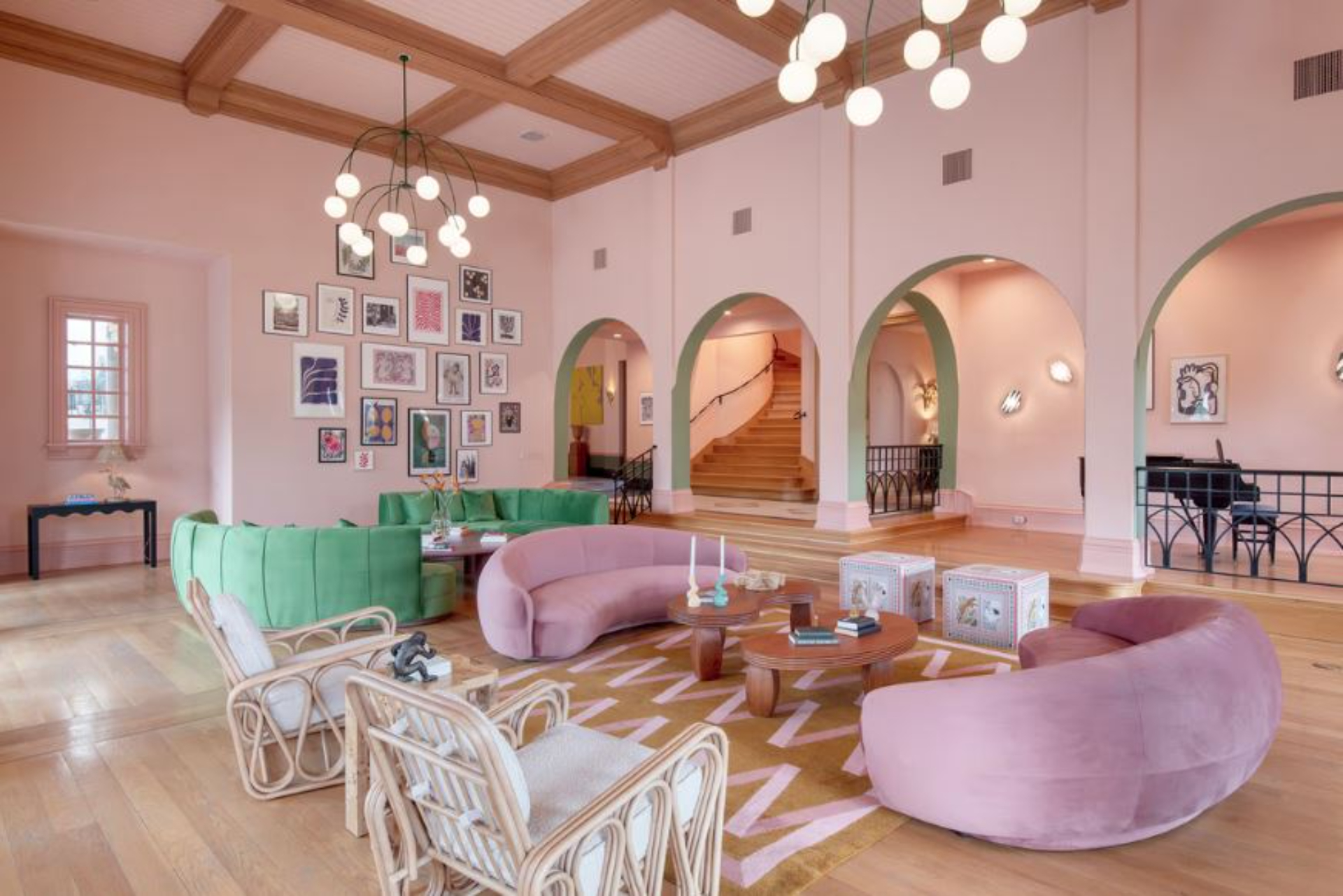 The Pond Estate | Photo 4