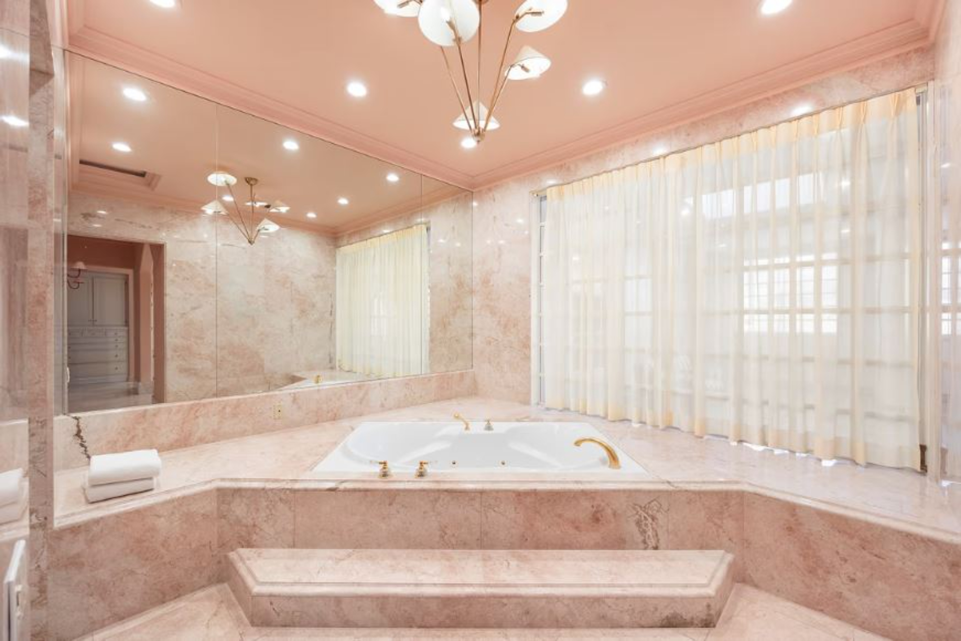 The Pond Estate | Photo 35