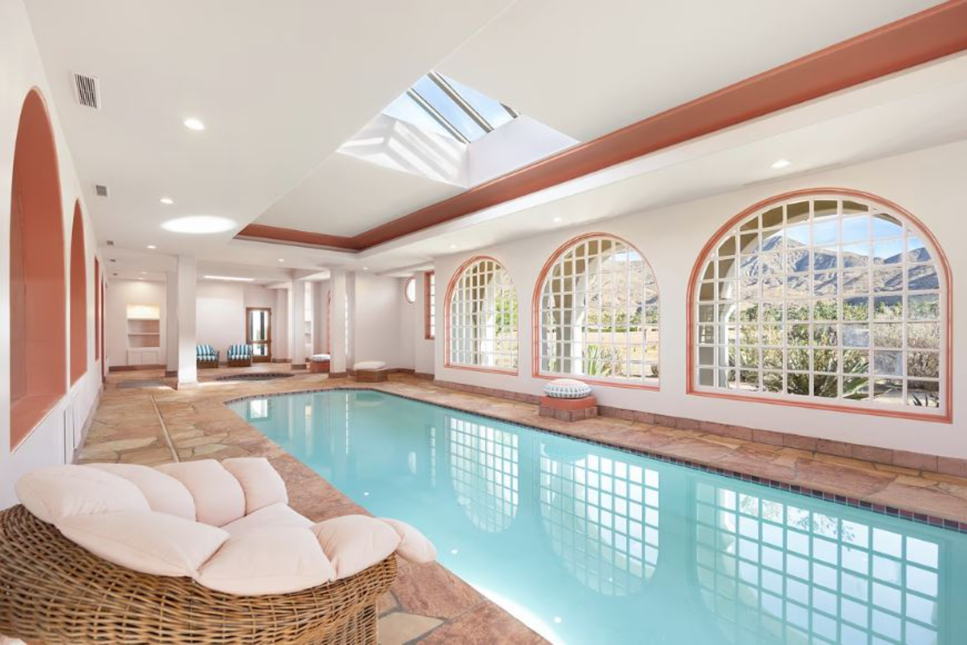 The Pond Estate | Photo 6