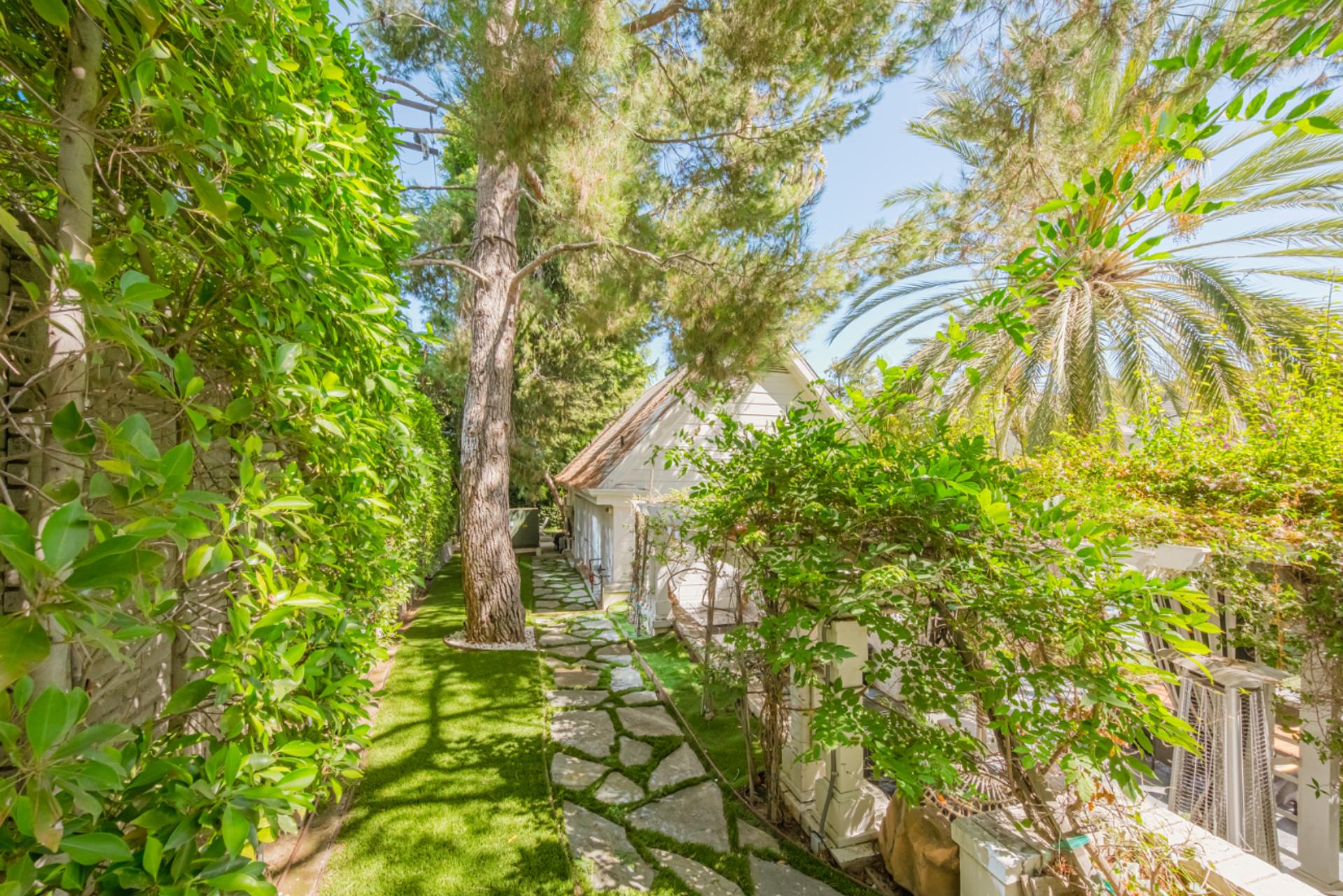 The Sierra Grove | Photo 39