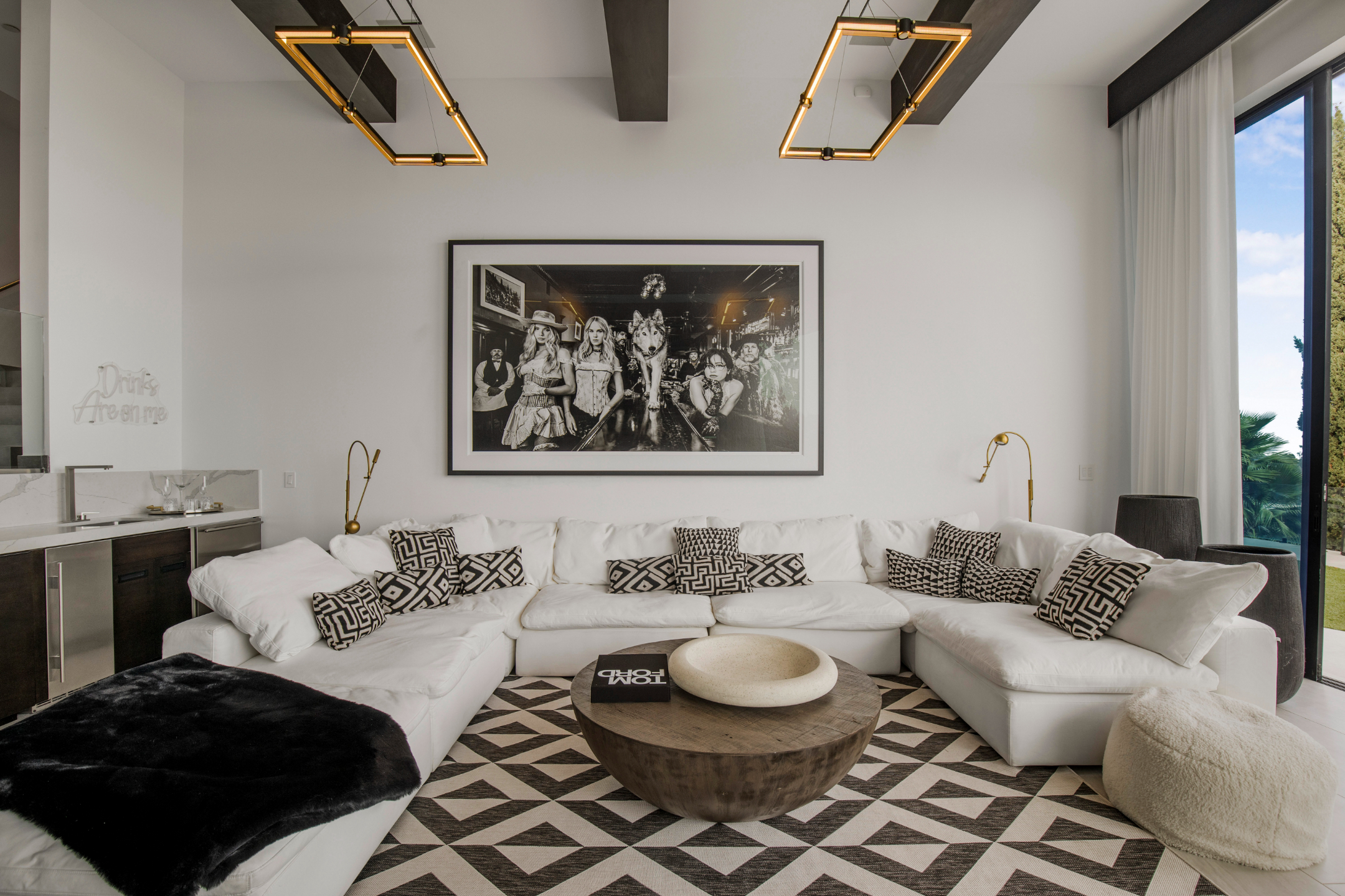 The Beverly Crest — photo 3