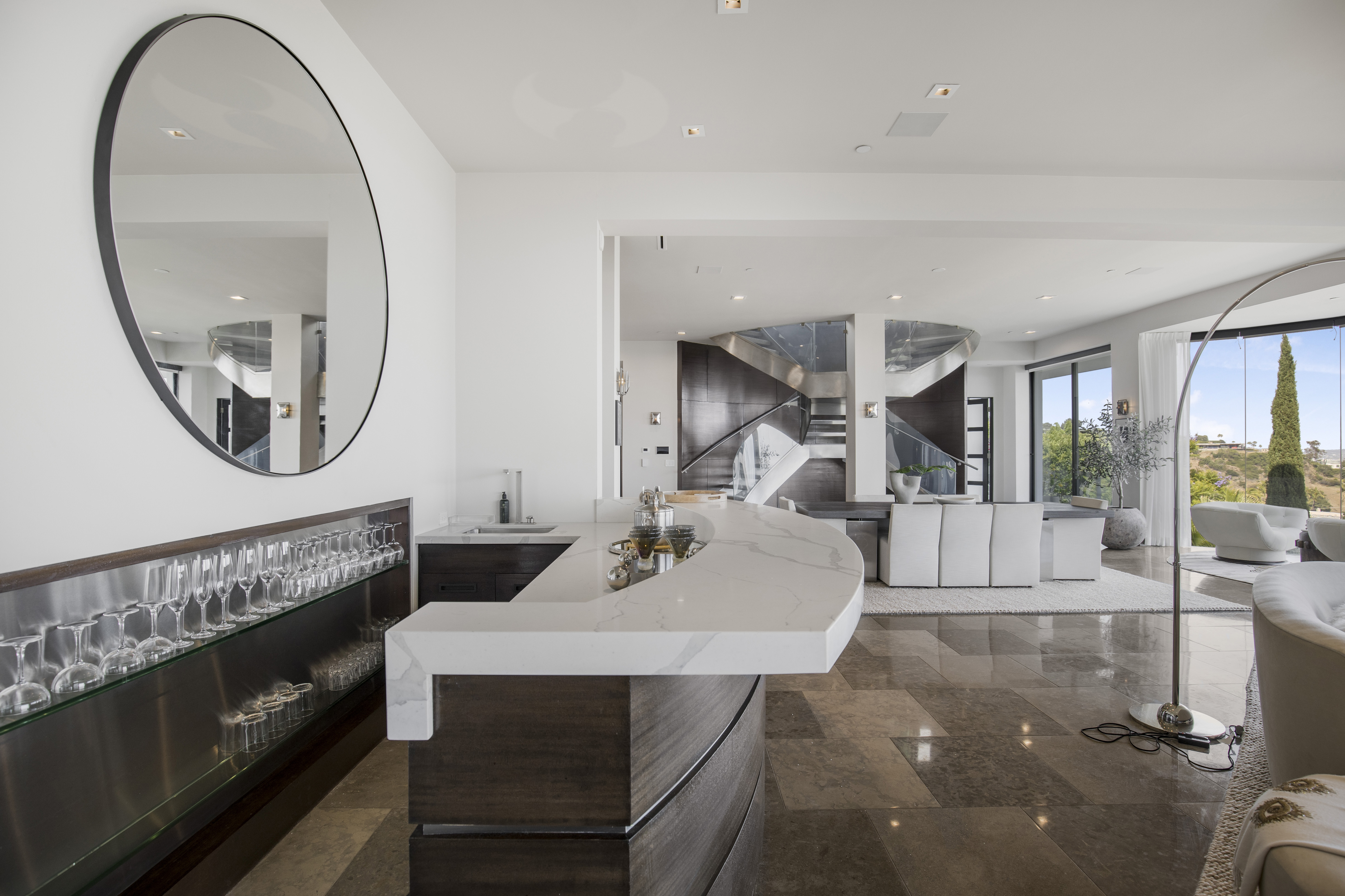 The Beverly Crest — photo 19