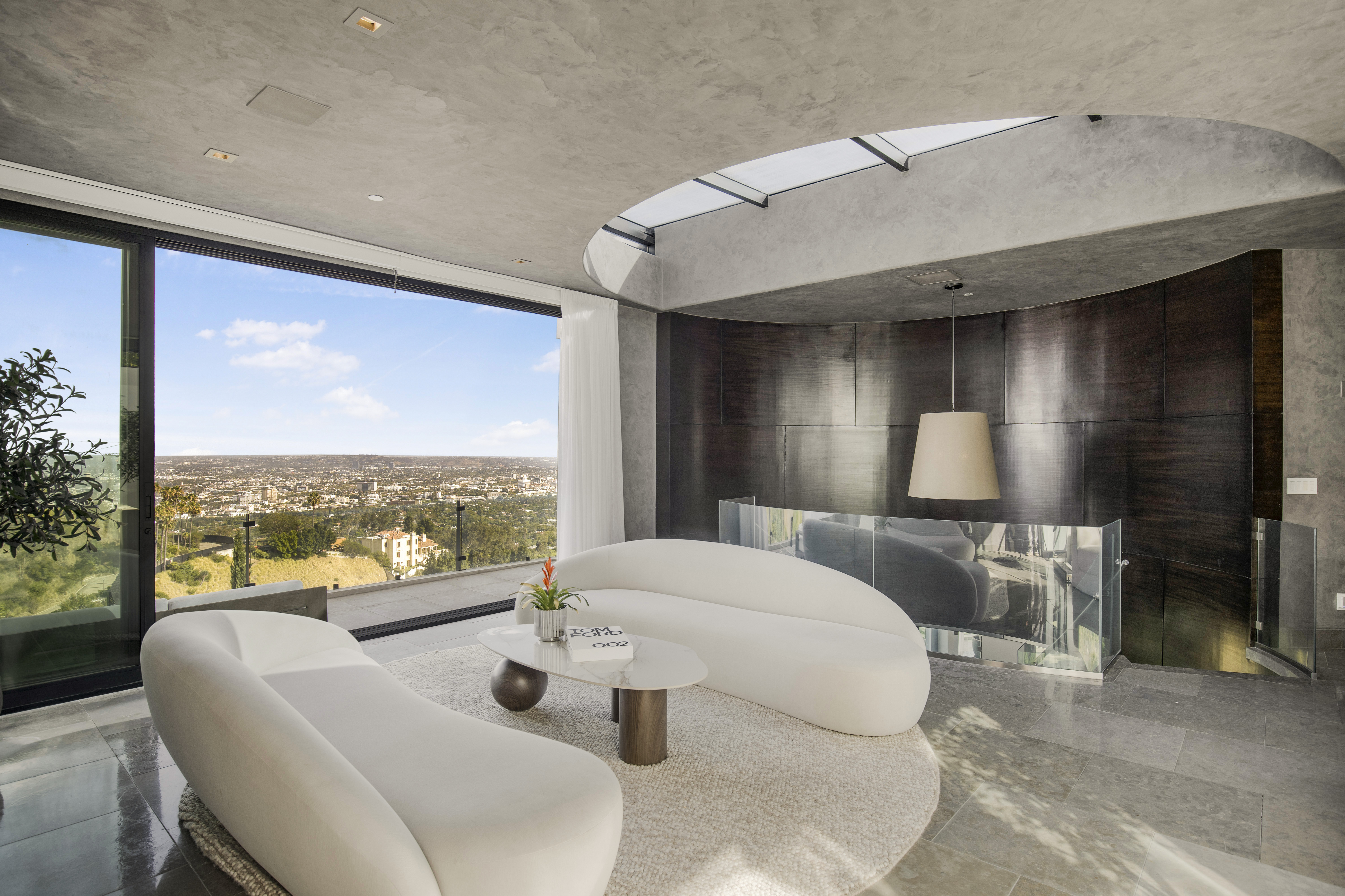 The Beverly Crest — photo 38