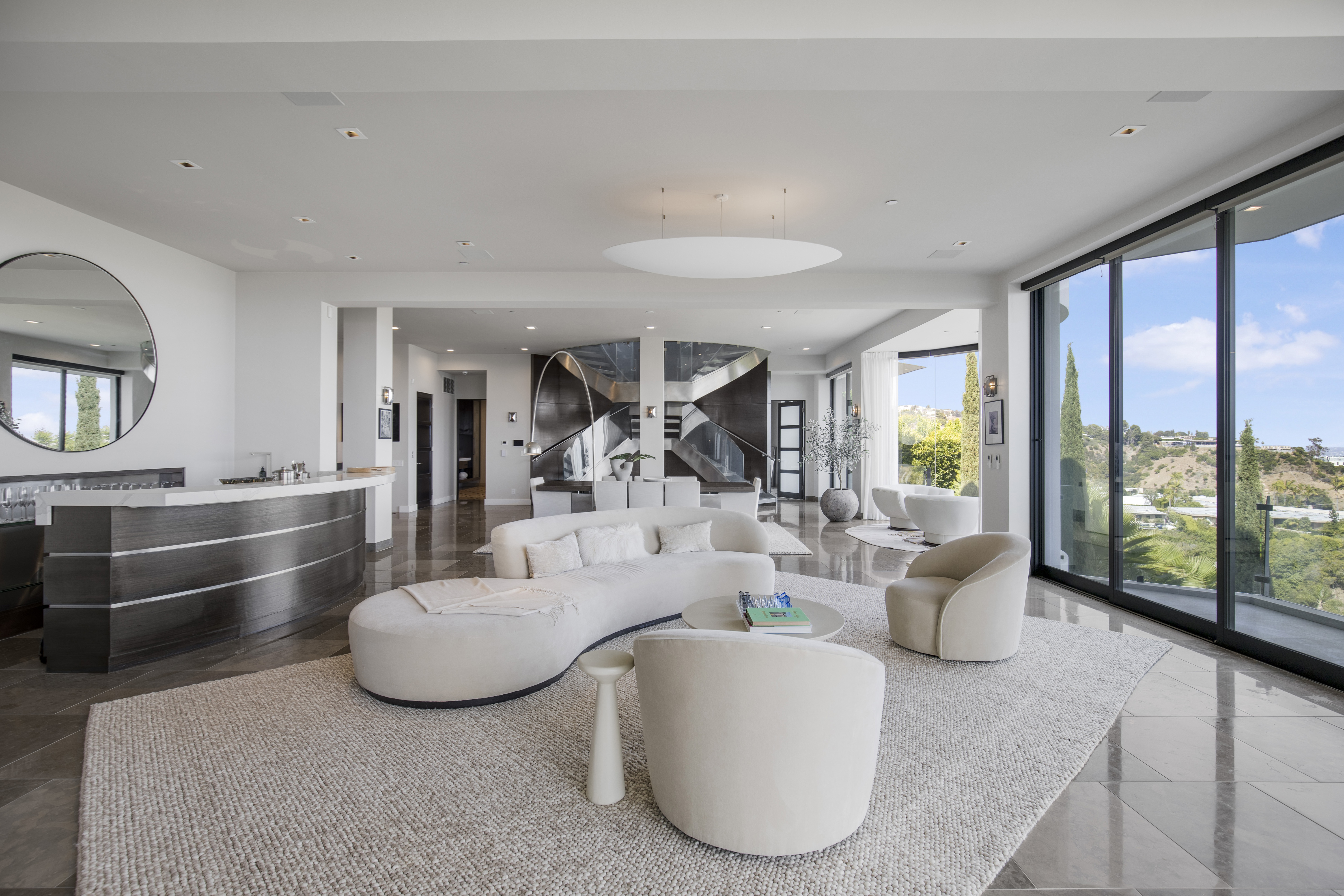 The Beverly Crest — photo 21
