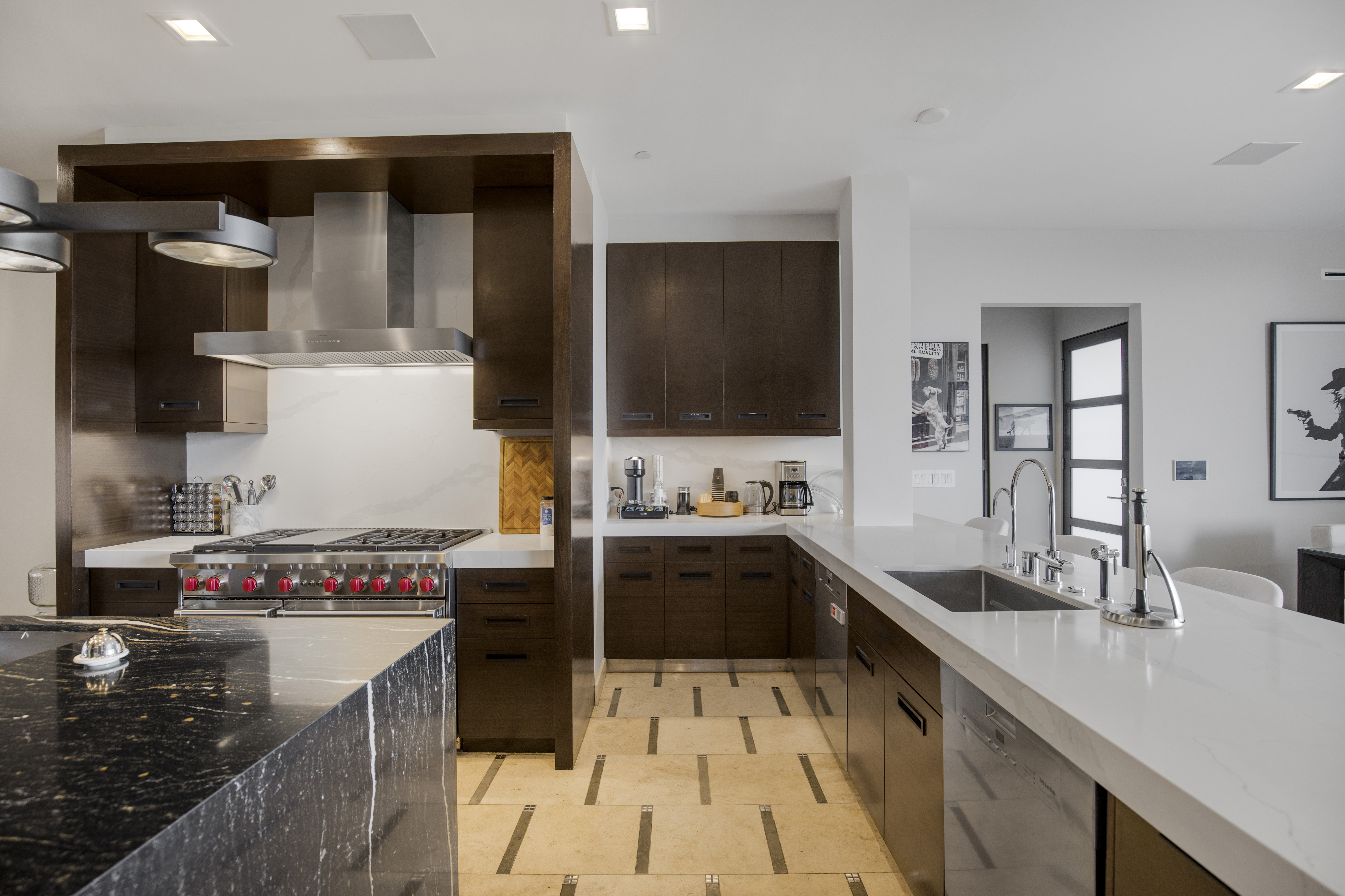 The Beverly Crest — photo 32